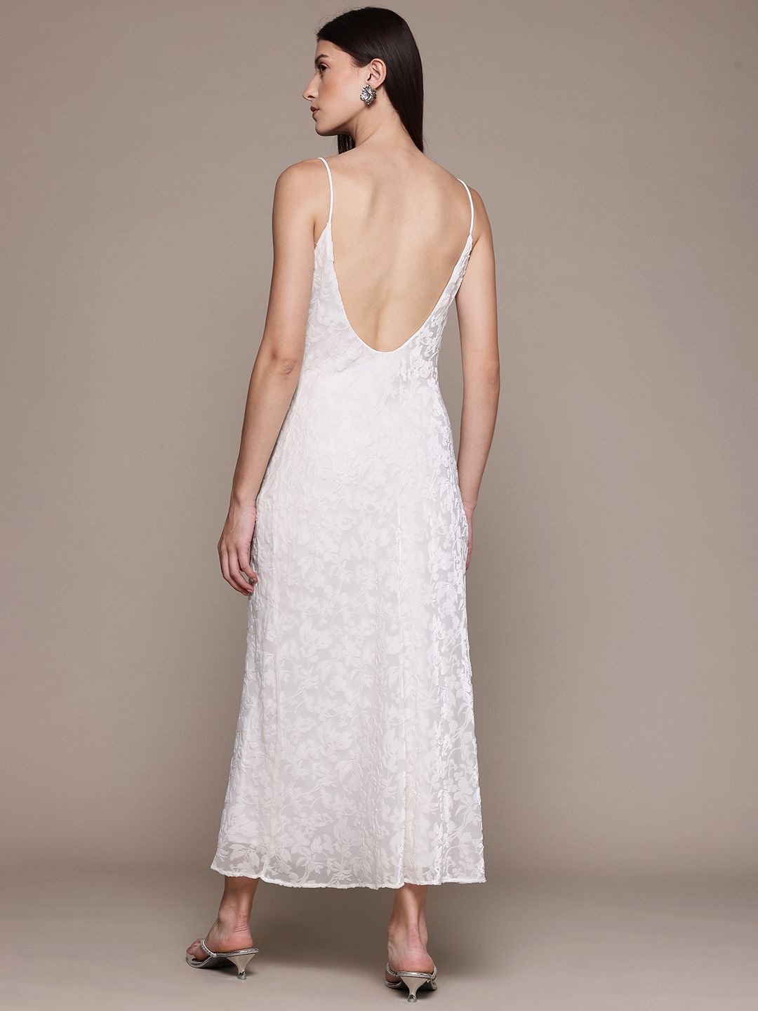 Floral Design Velvet Finish Backless Maxi Dress