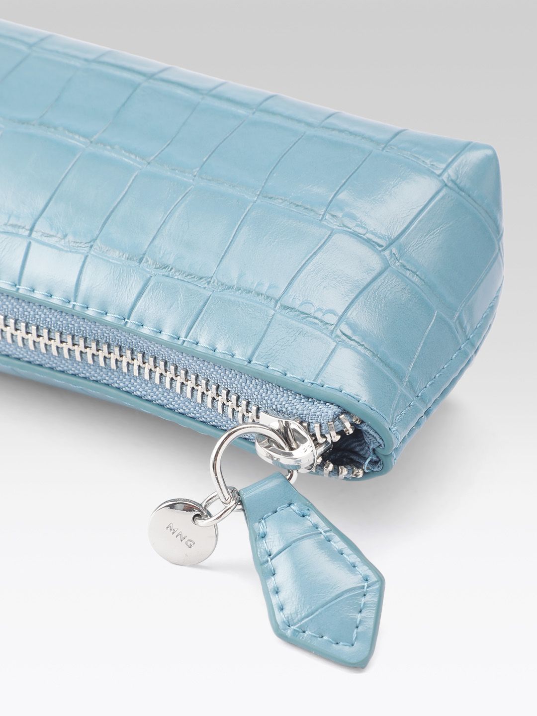 Crocodile Skin Textured Makeup Pouch