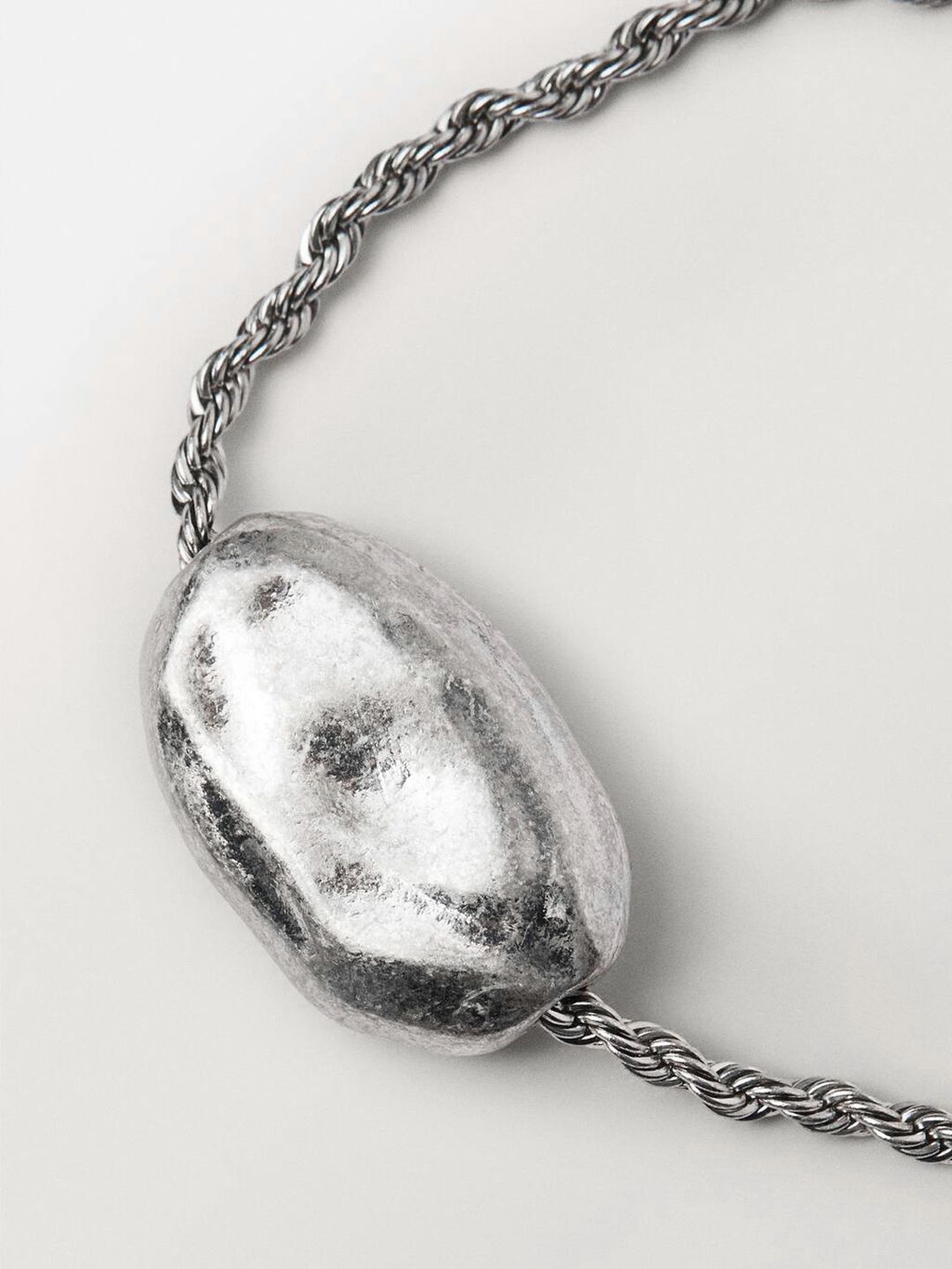 Key Pendant Chain