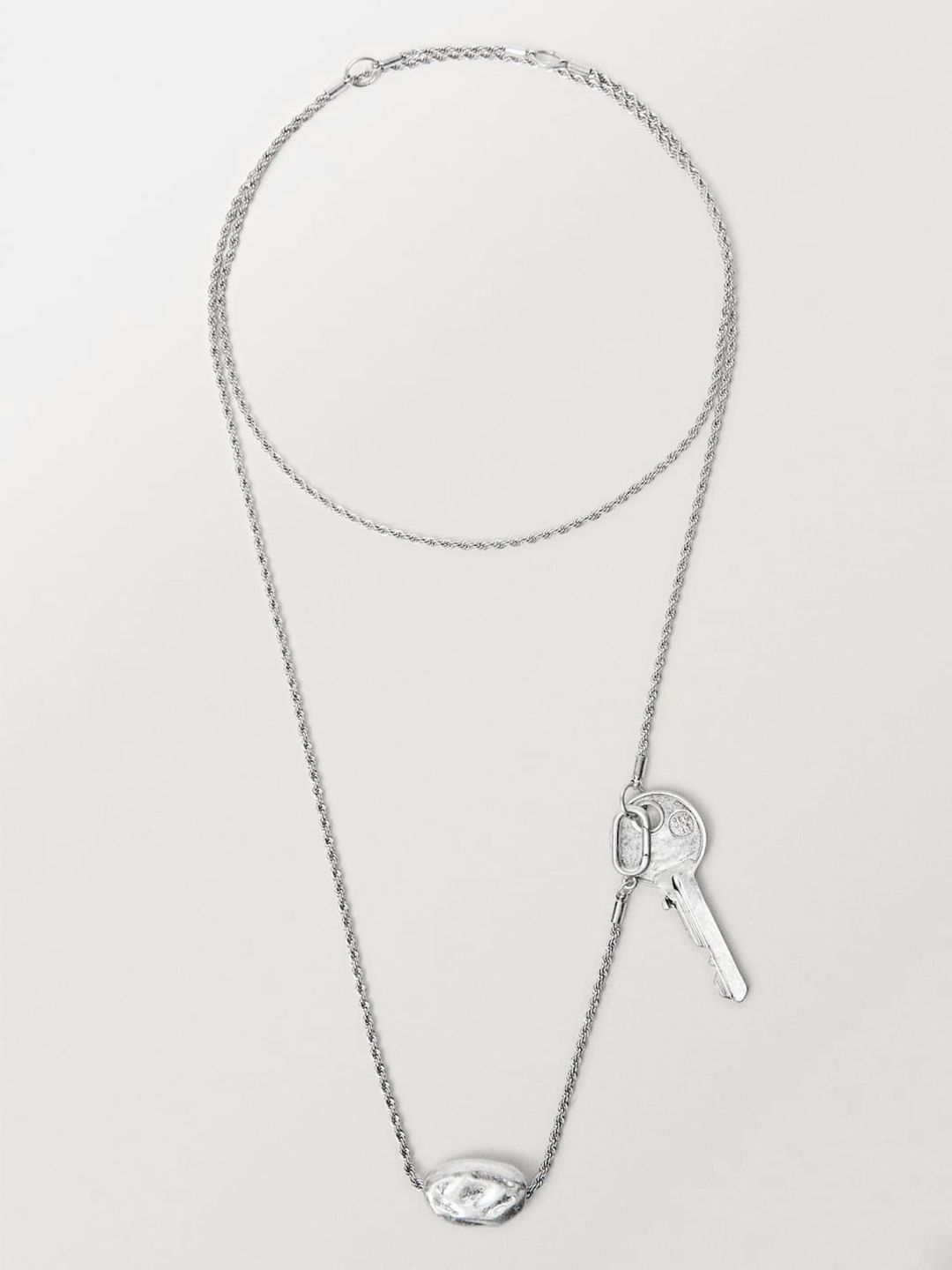Key Pendant Chain