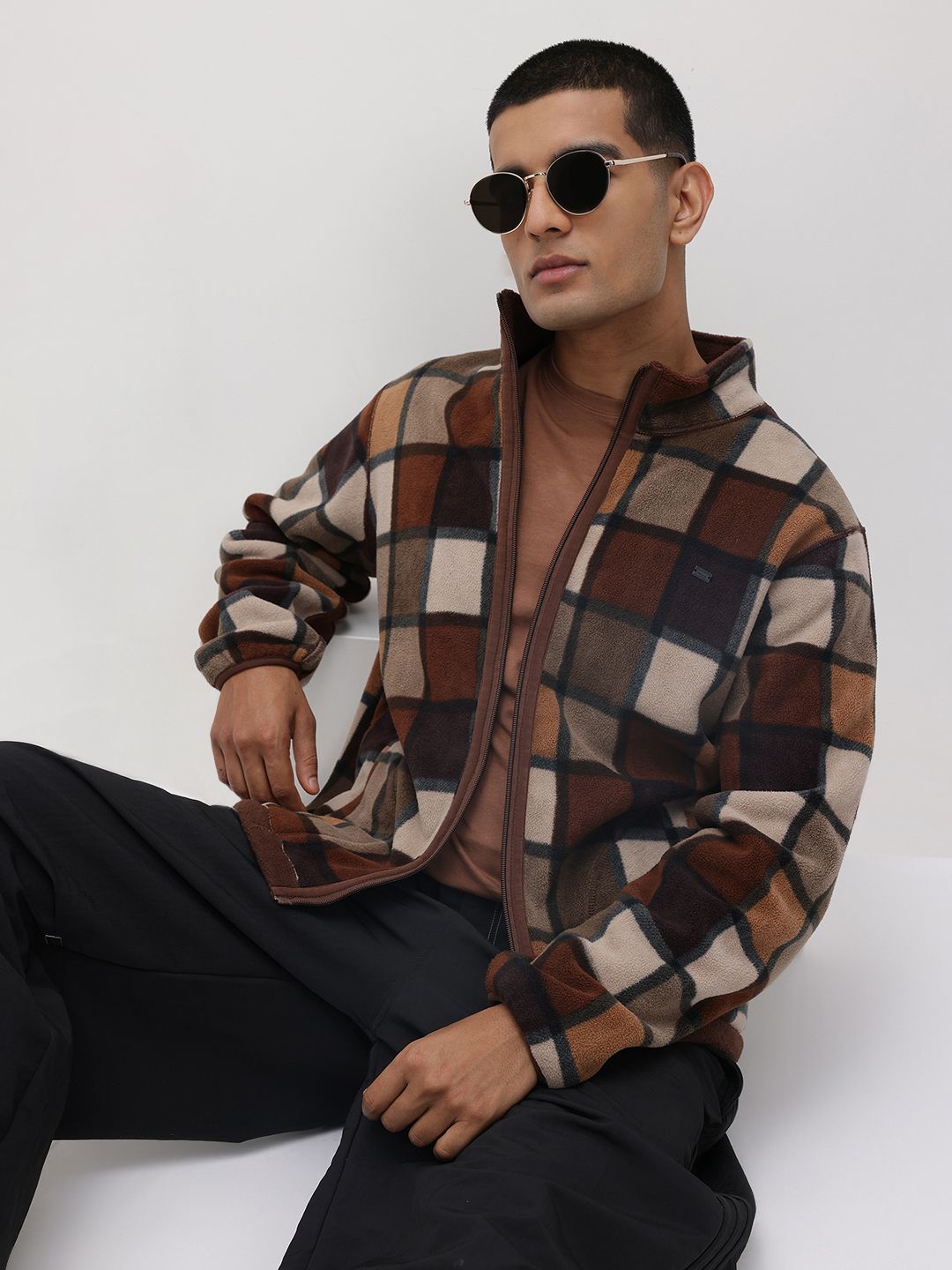 Roadster Men Checked Reversible Tailored Jacket