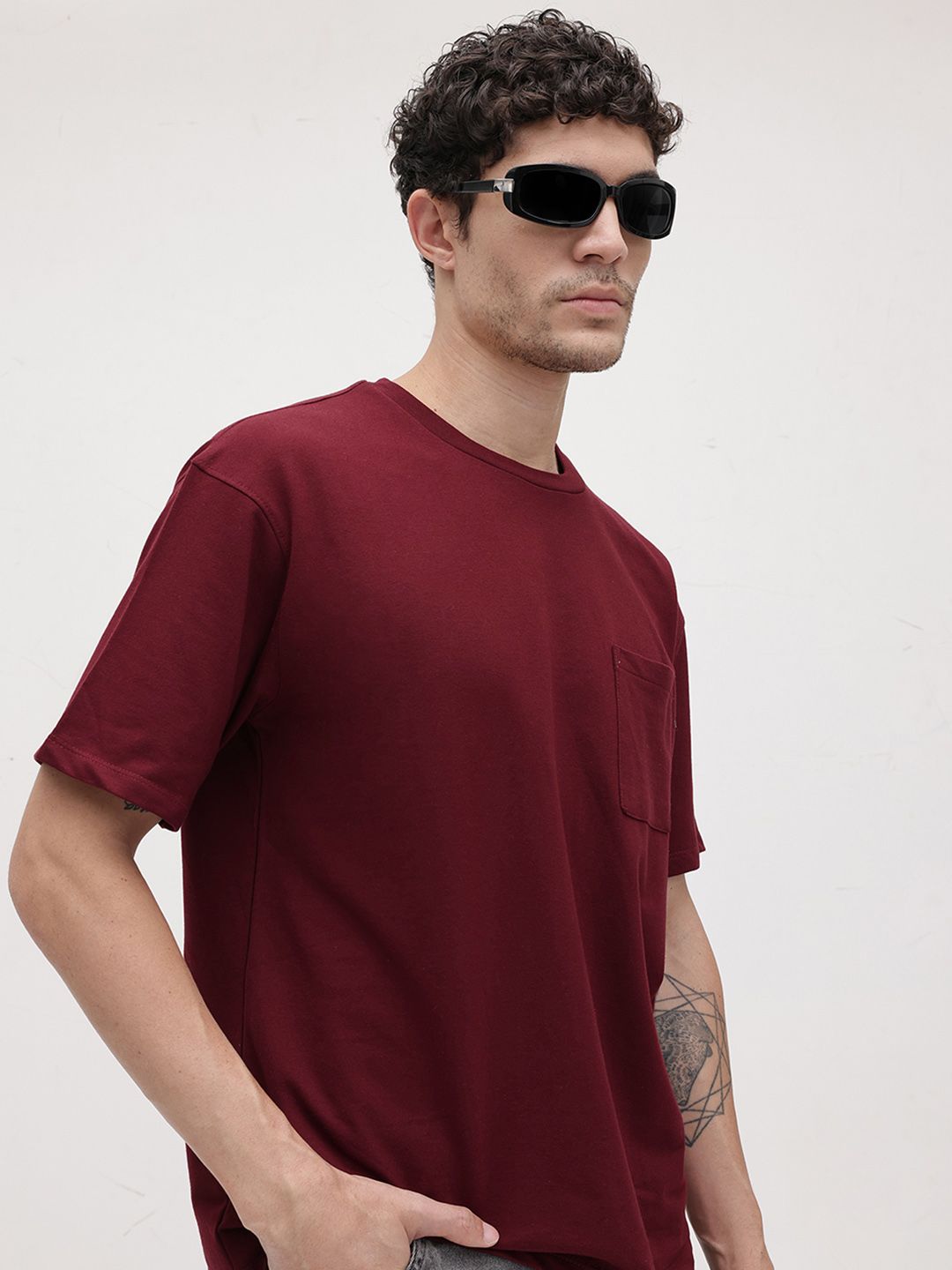 The Roadster Lifestyle Co. Men Drop-Shoulder Sleeves Relaxed Fit T-shirt