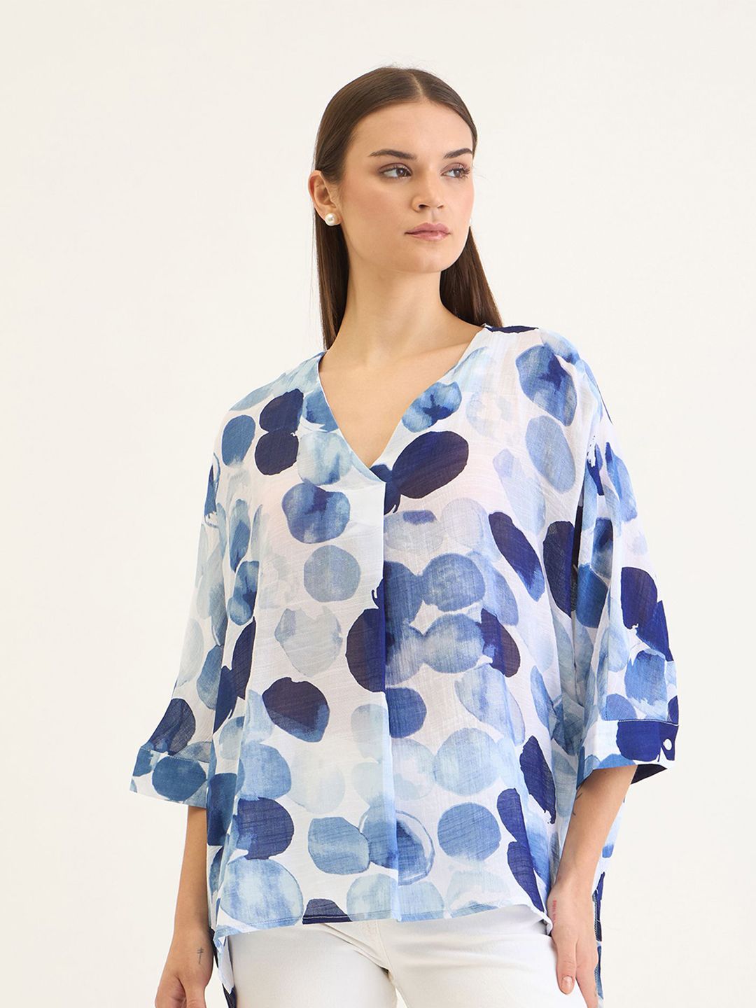 ELLE 3/4Th Sleeve Abstract Relaxed Fit High Low V Neck Top