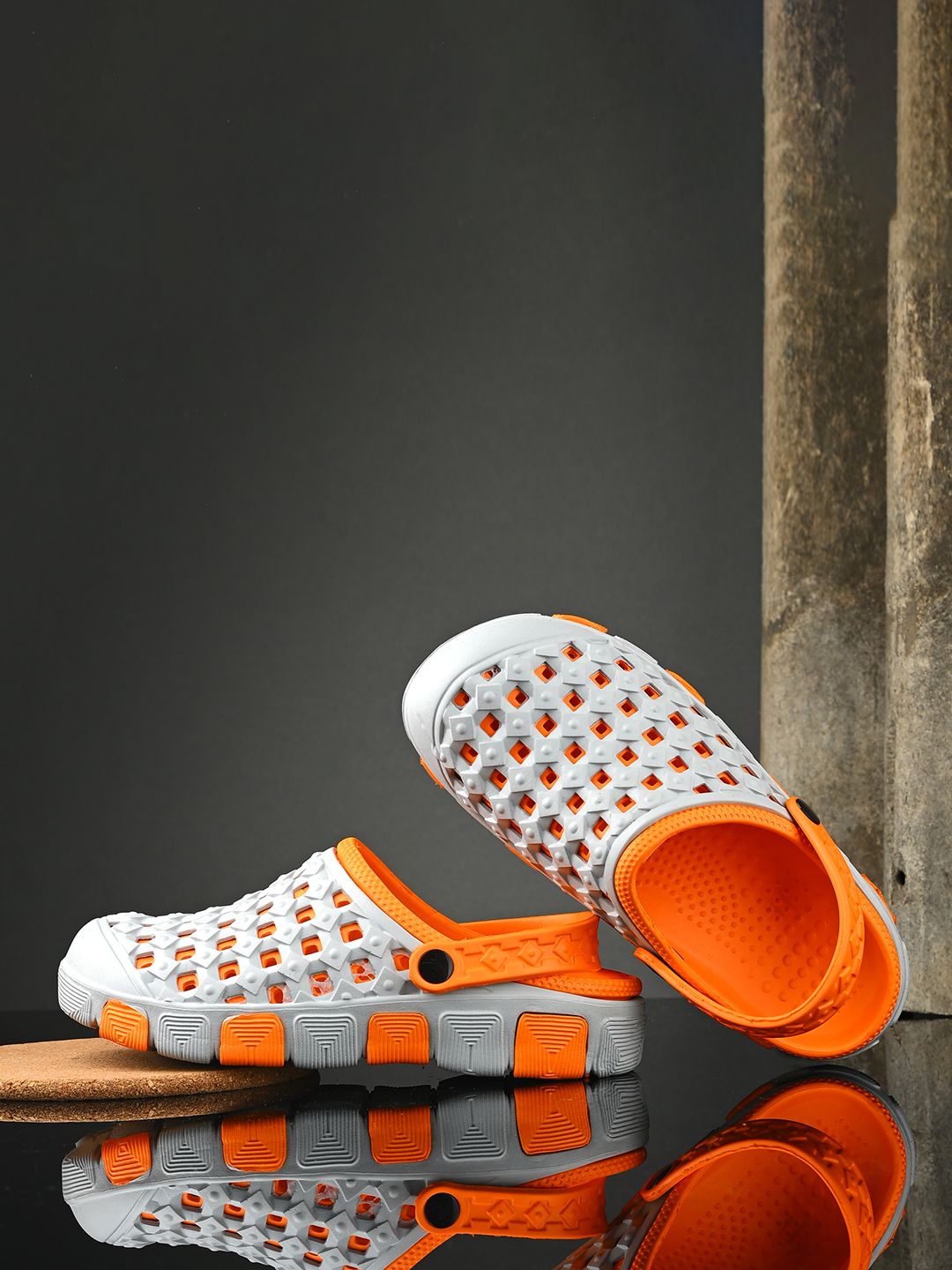 BIRDE Men Clogs