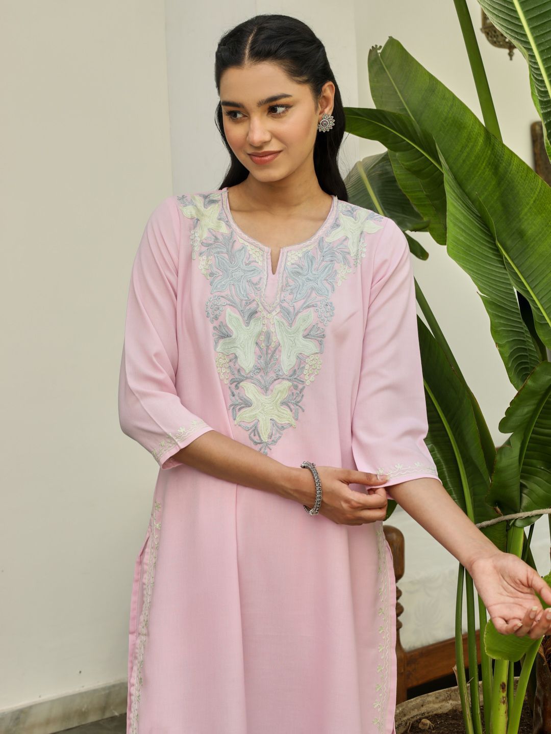 Aari Embroidered Kurta Set House of Chikankari Women Pink Cotton Aari Embroidered Kurta Set