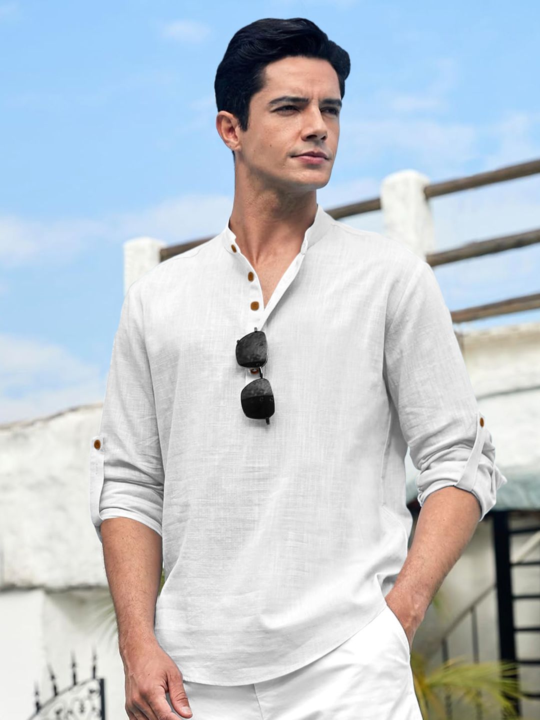 Zombom Men Roll-Up Sleeves Straight Kurta