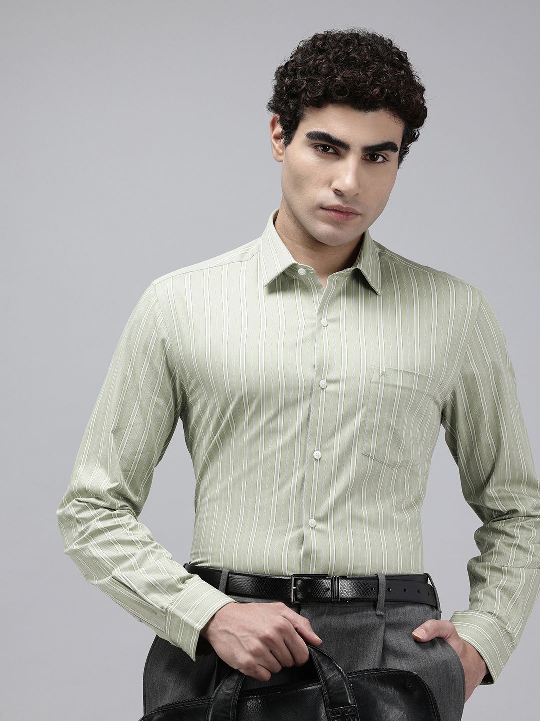 Arrow Pure Cotton Manhattan Slim Fit Striped Formal Shirt