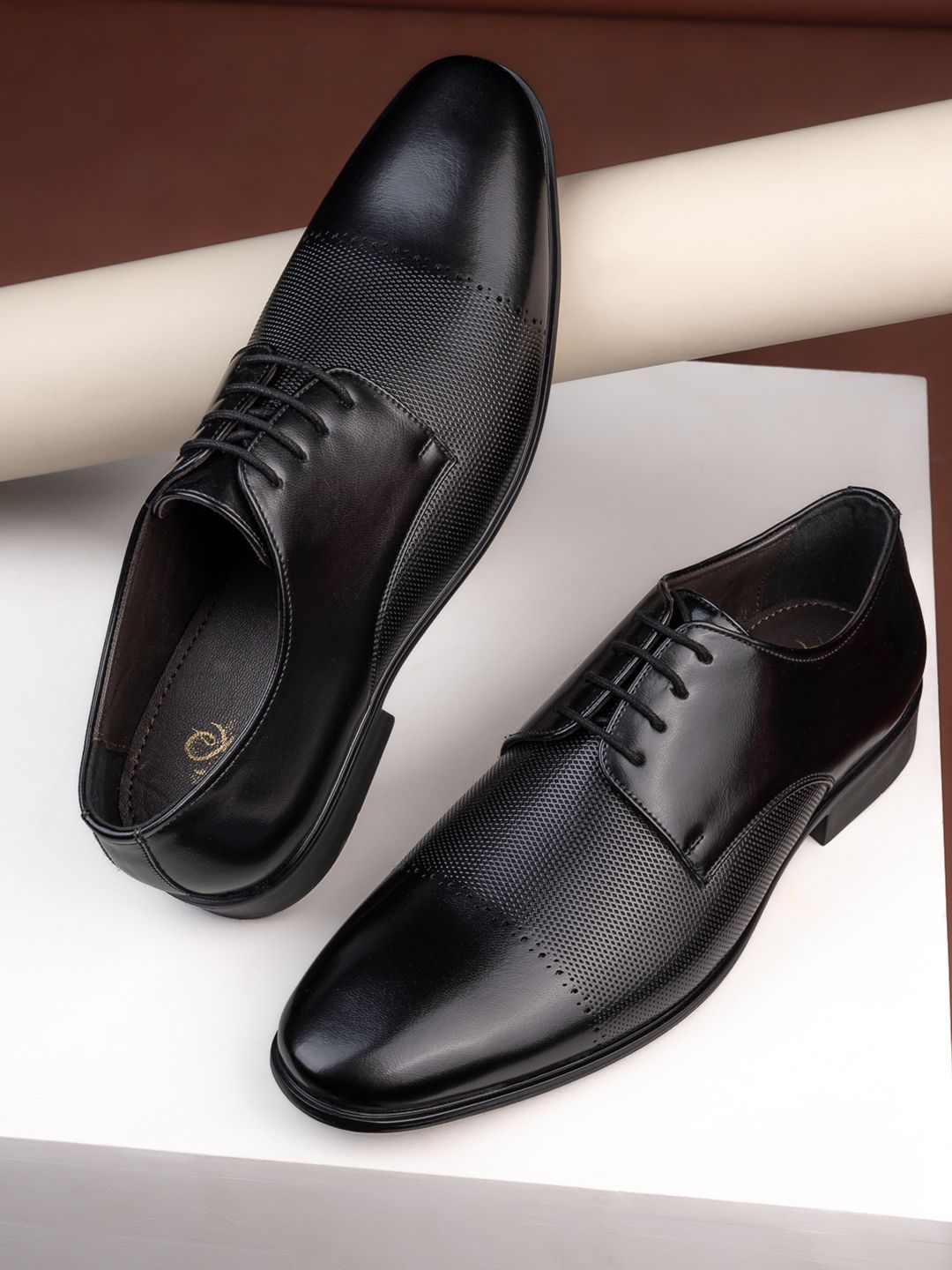 House of Pataudi Men Textured Formal Derbys