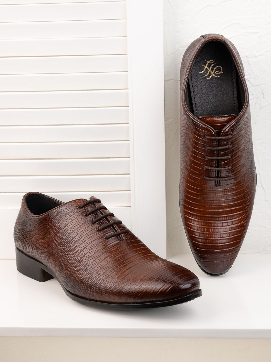 House of Pataudi Men Textured Formal Derbys