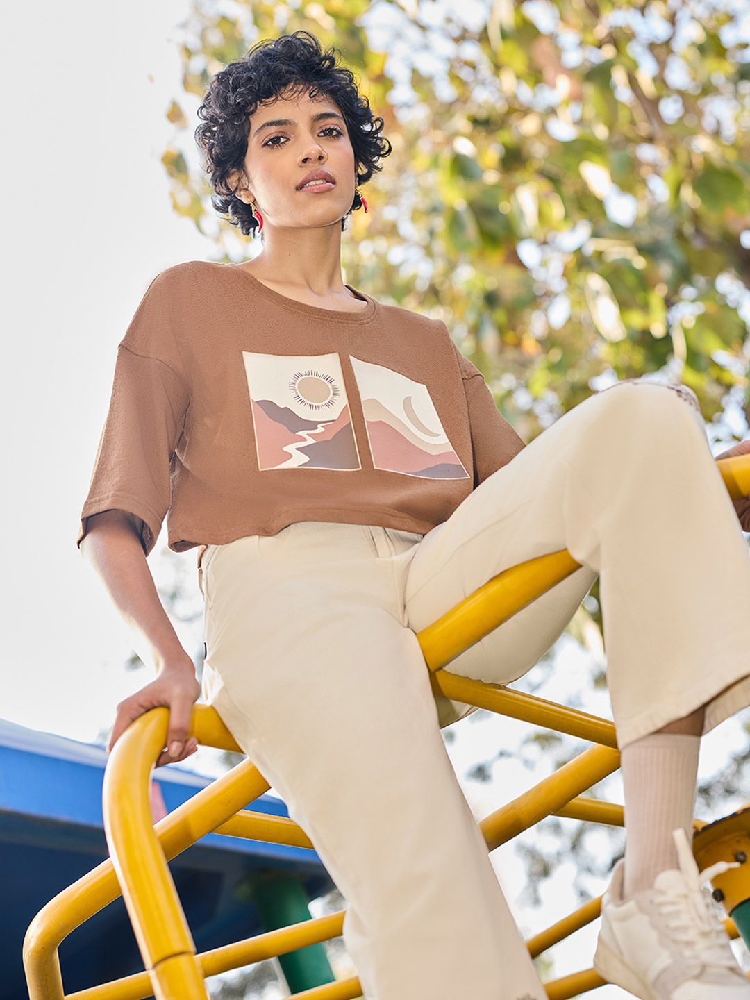Crimsoune Club Typography Printed Round Neck Drop-Shoulder Sleeves Slim Fit Crop T-shirt