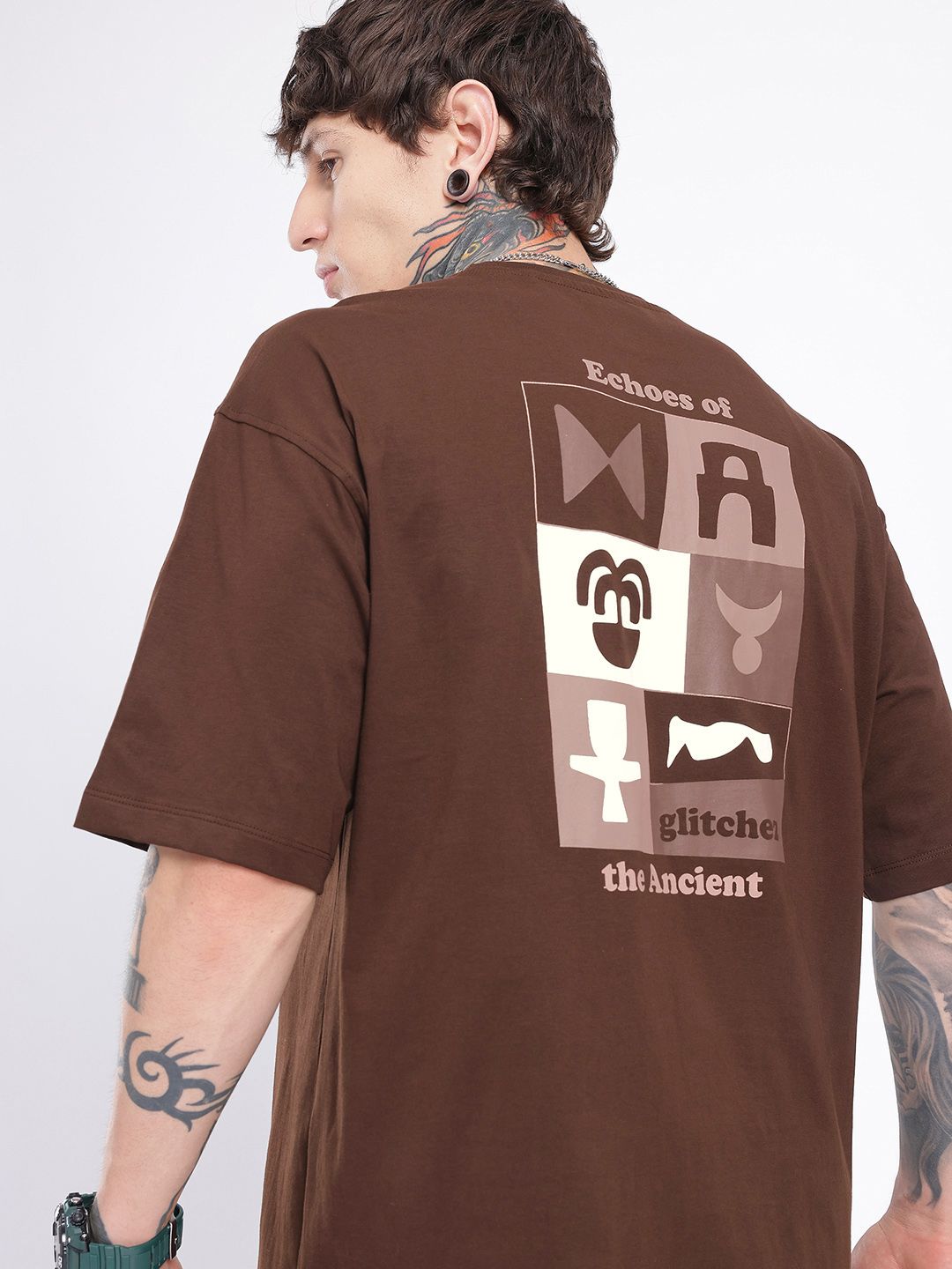 glitchez Men Graphic Drop-Shoulder Oversized T-shirt