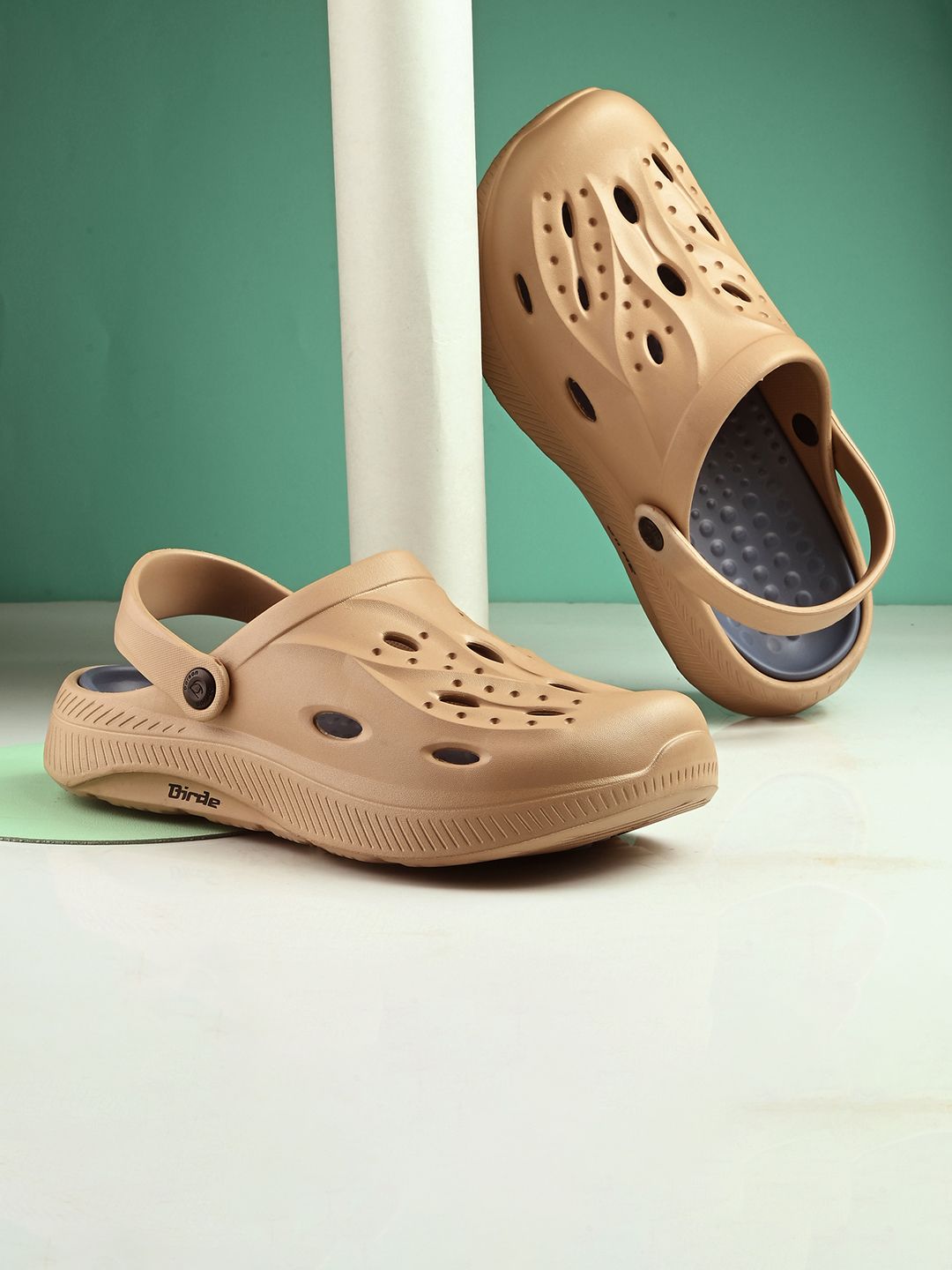 BIRDE Men Clogs