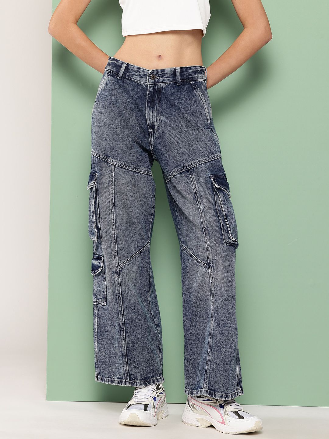 Killer Killer Women Panelled Mid-Rise Heavy Fade Cargo Style Jeans