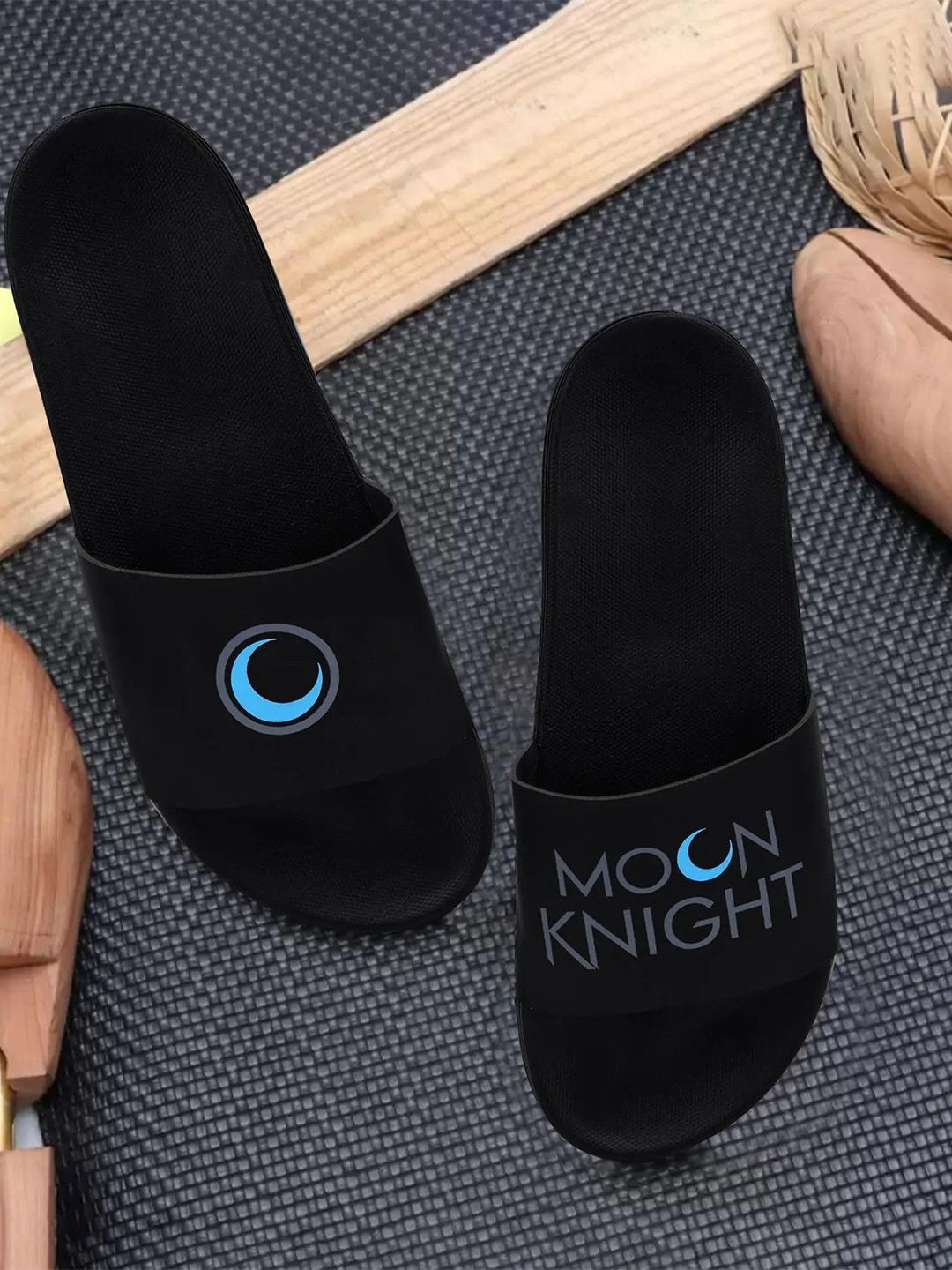 DRACKFOOT Men Printed Sliders