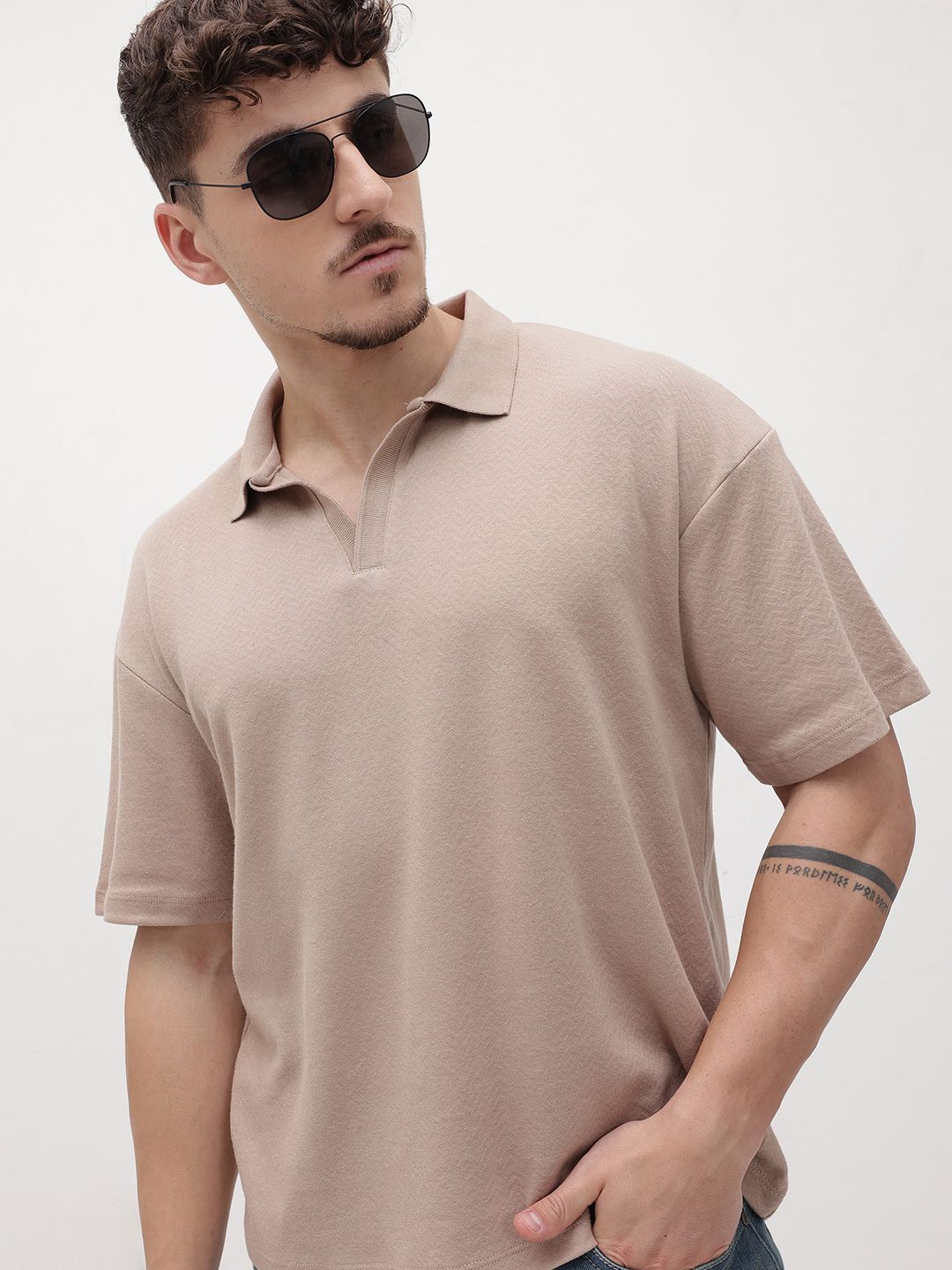 The Roadster Lifestyle Co. Solid Polo Collar T-shirt