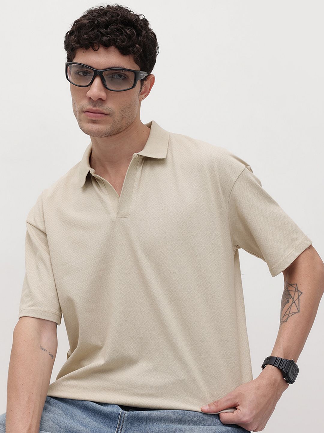 The Roadster Lifestyle Co. Solid Polo Collar T-shirt