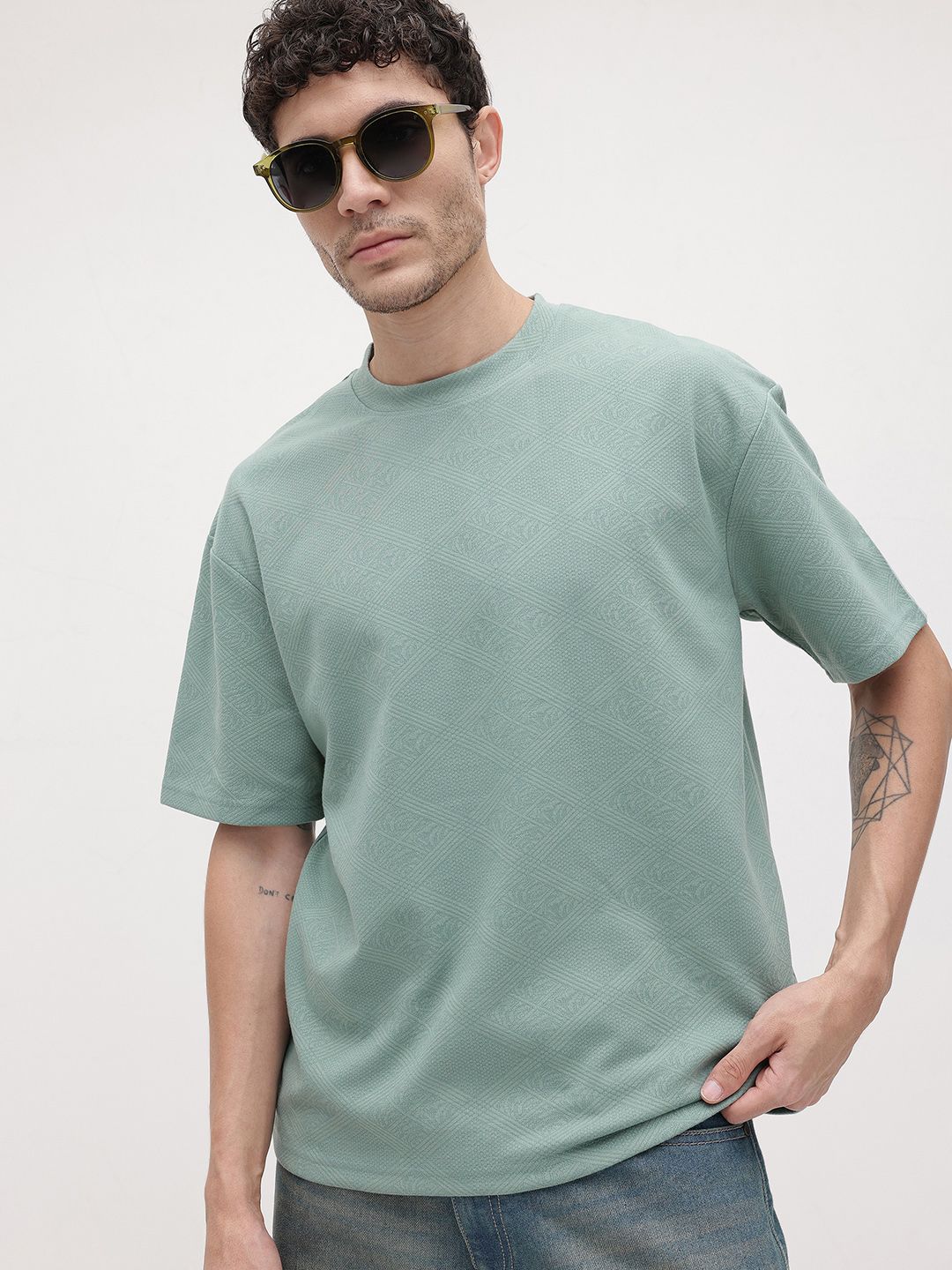 The Roadster Lifestyle Co. Men Self Design Relaxed Fit T-shirt