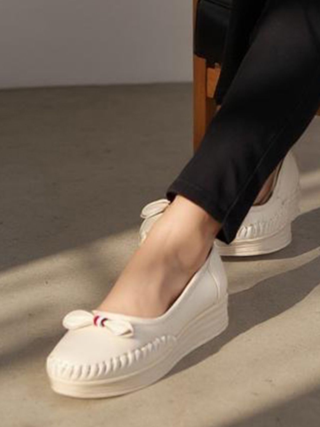 Stylestry Women Round Toe Slip-On Loafers