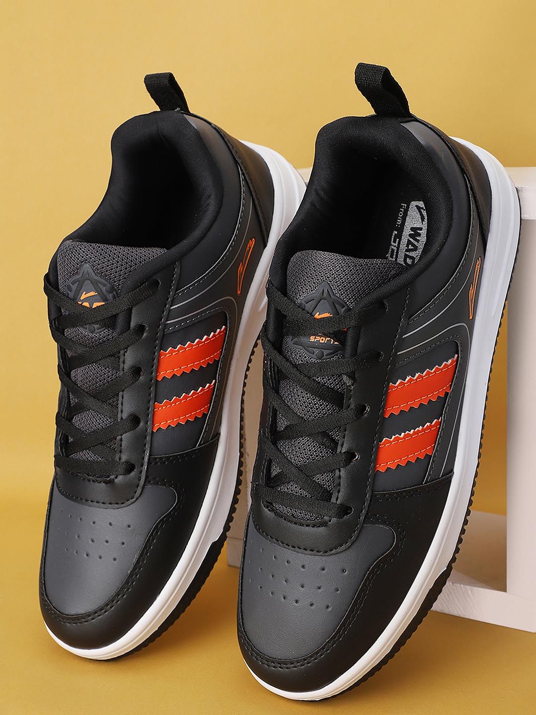 JQR WADA CALIFORNIA Men Colorblocked Sneaker