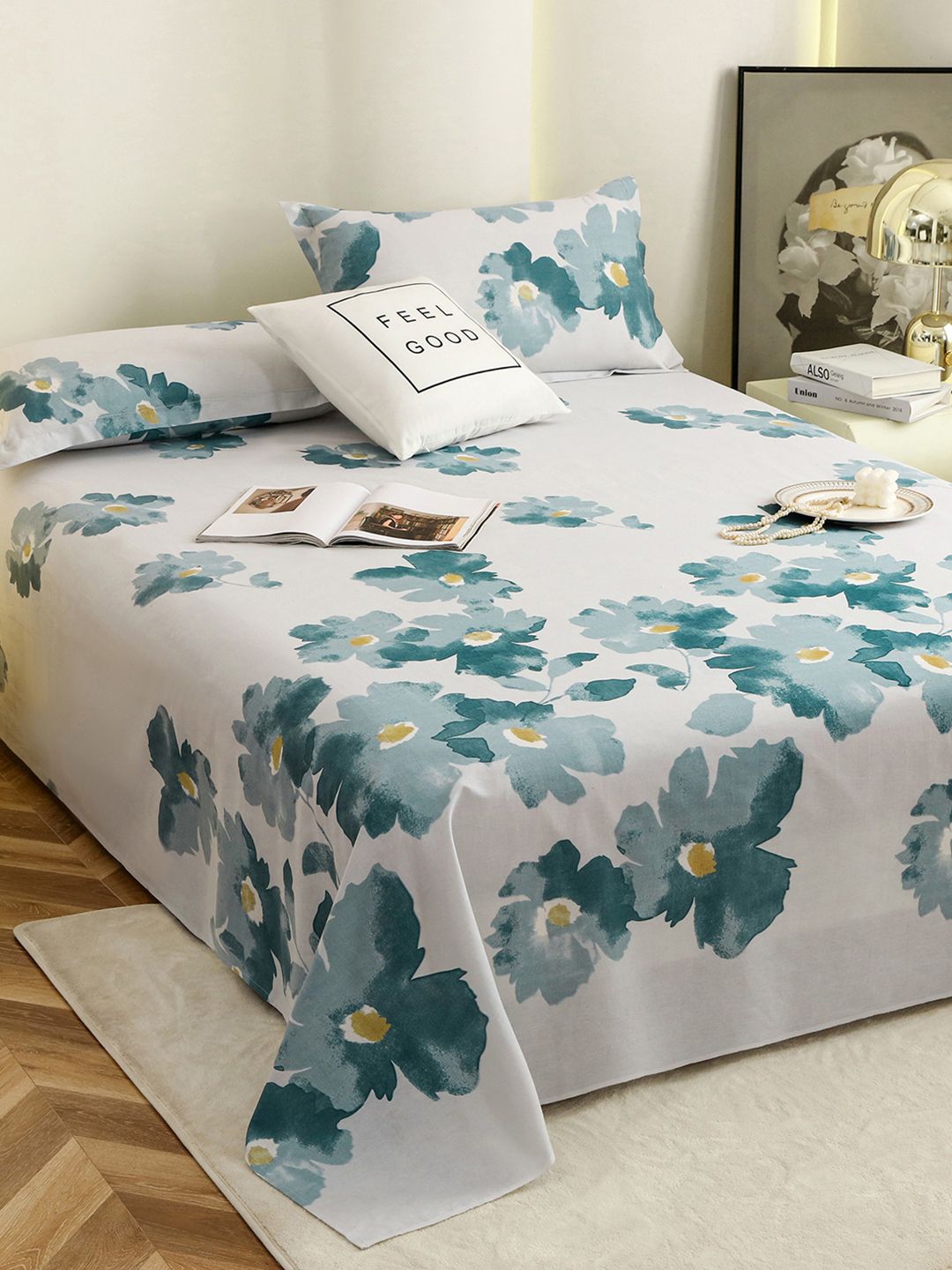 186 TC Cotton Double Bedsheet Story@home White & Blue Floral Cotton 186 TC Queen Bedsheet with Pillow Covers - 88x100 In