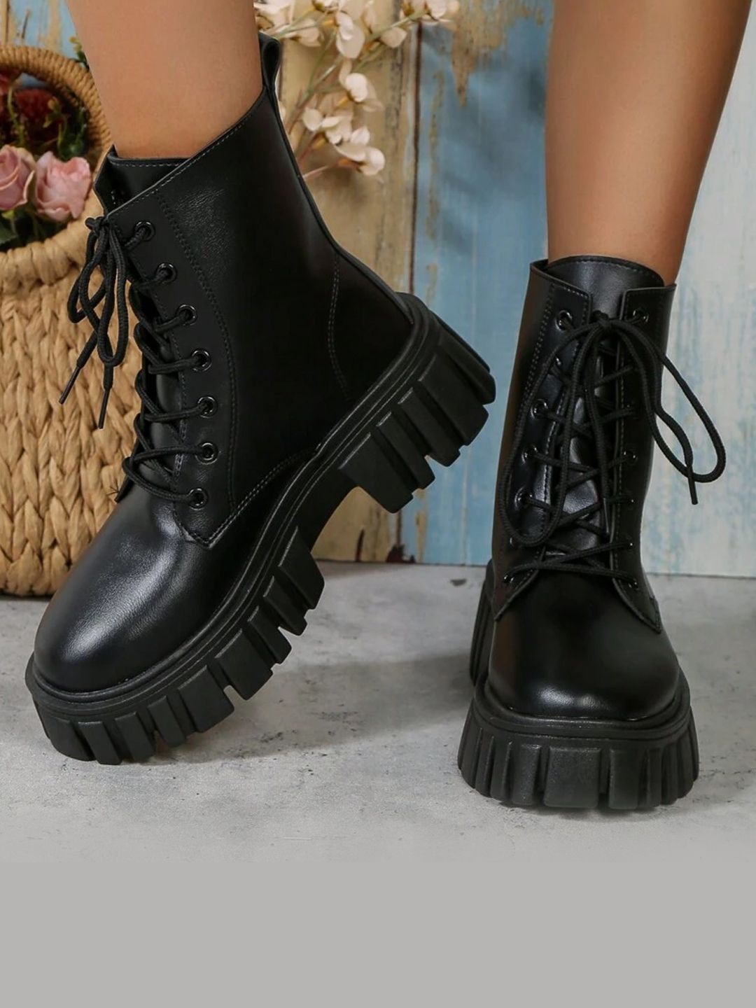 Stylestry Women Casual Block-Heeled Chunky Boots