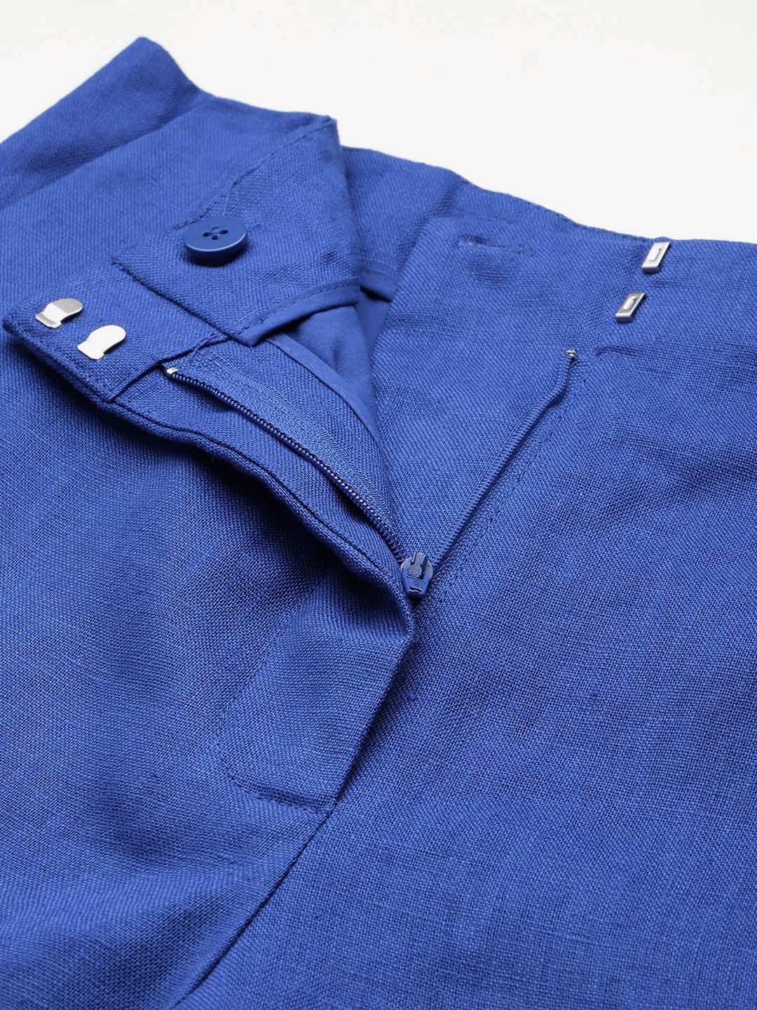 High-Rise Linen Shorts