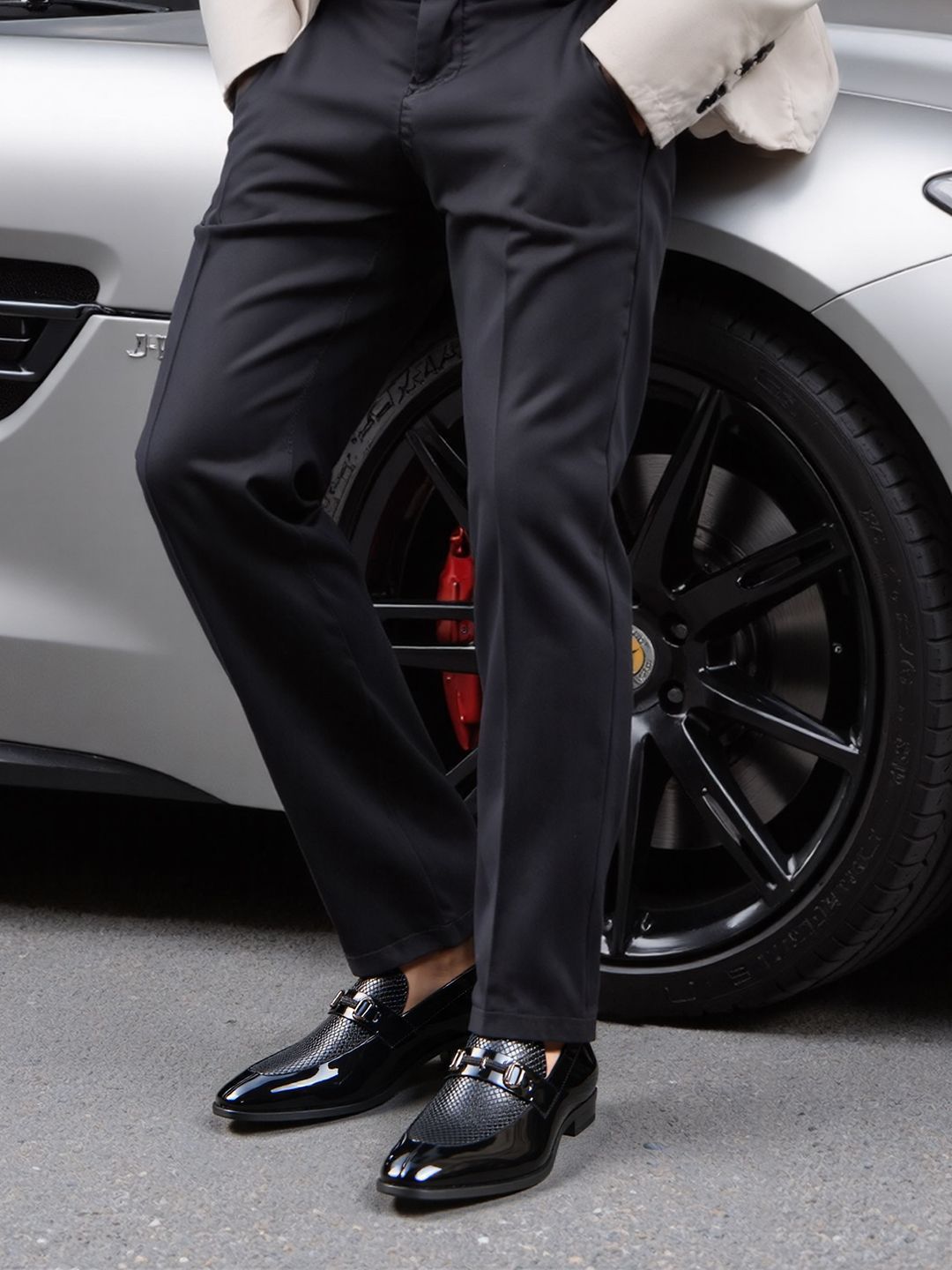 Carlton London Men Textured Formal Loafers