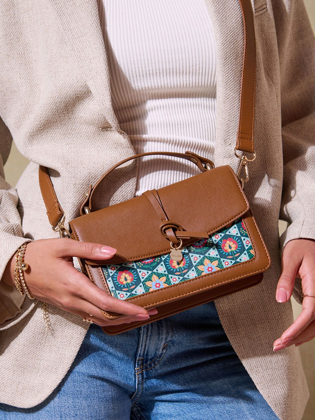 Chumbak Digital Nomad Floral Satchel Bag