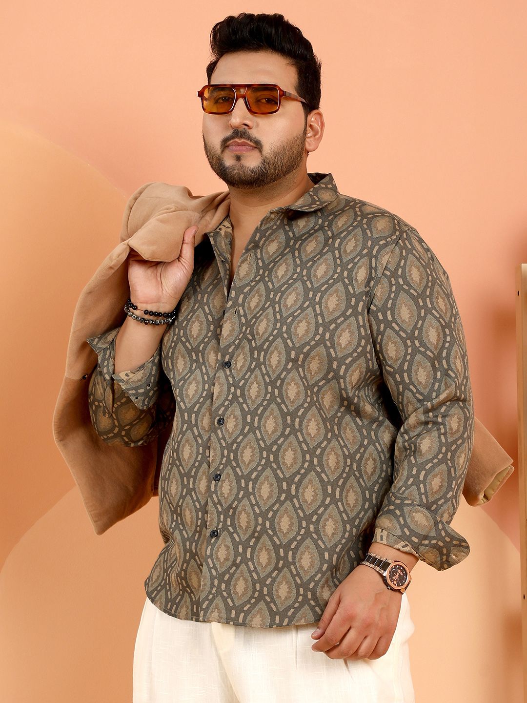 Instafab Plus Men Plus Size Comfort Fit Abstract Printed Spread Collar Cotton Casual Shirt