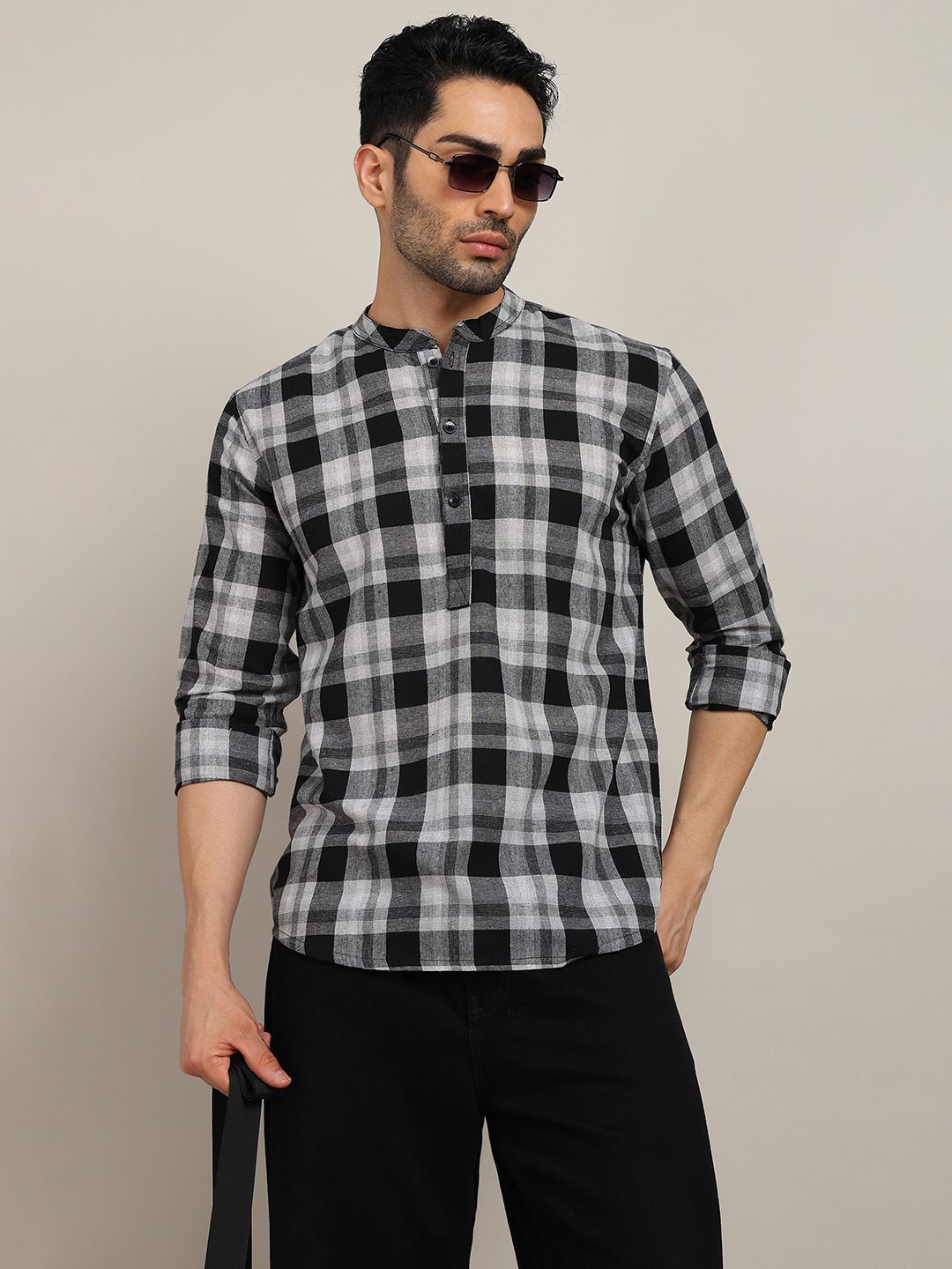 HERE&NOW Men Checked Daily Cotton Straight Short Kurta