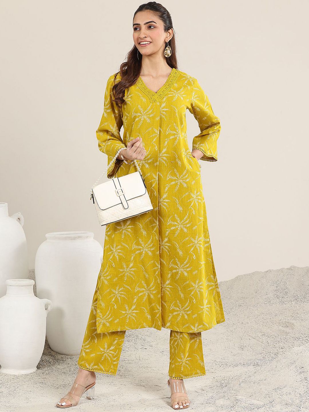 Libas Women Floral Printed Kurta with Trousers