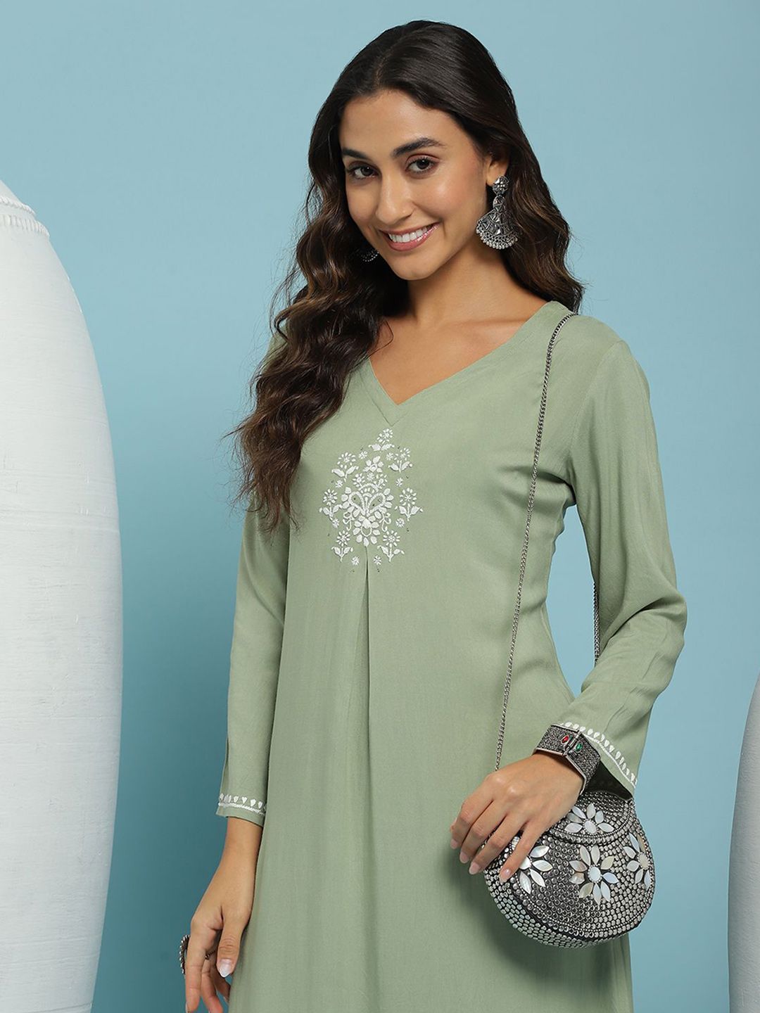 Women Chikankari Kurta Set House of Chikankari Women Green Rayon Chikankari Embroidered Kurta Set