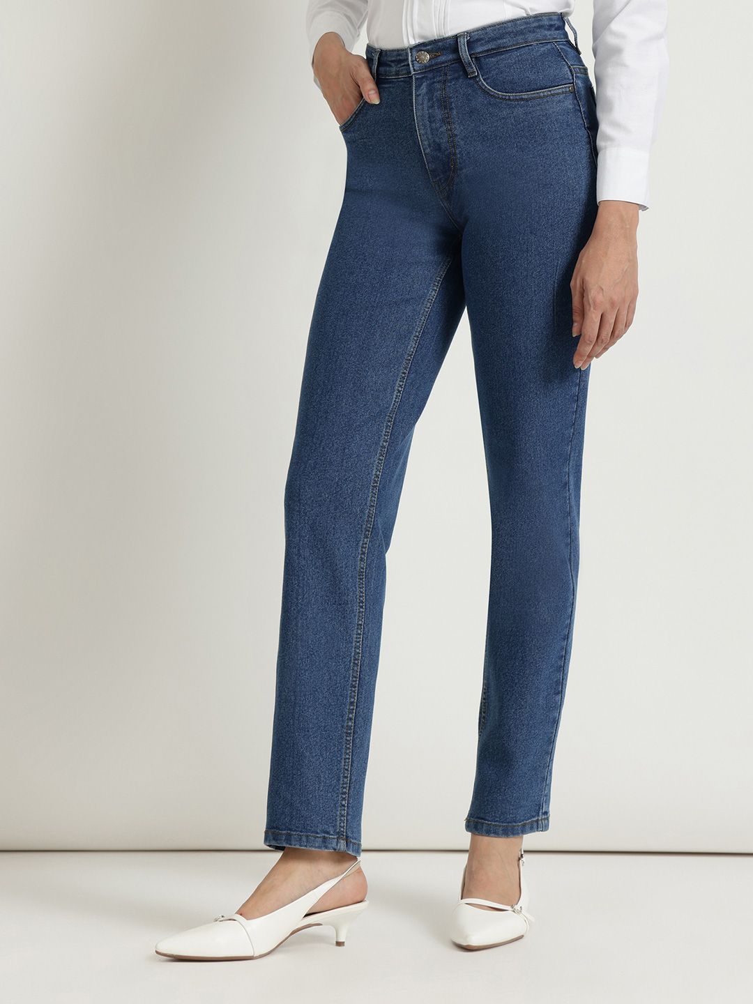 Straight Fit Mid-Rise Jeans FABLE STREET Women Comfort Slim Straight Fit Mid-Rise Stretchable Jeans