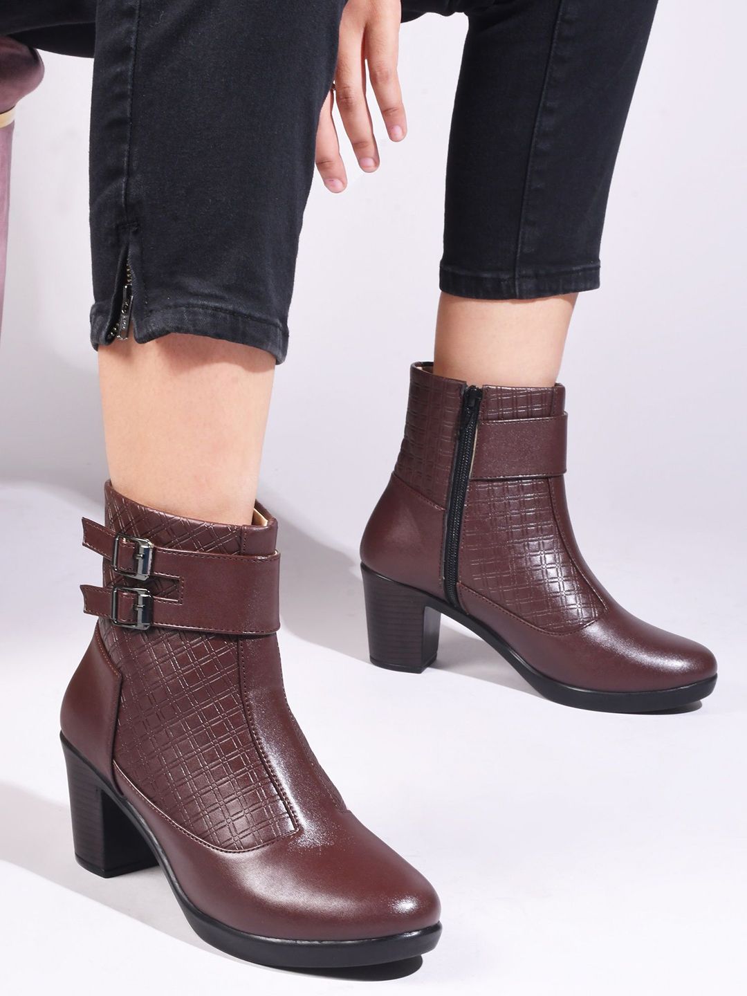 TRYME Women Round-Toe Block-Heeled Regular Boots