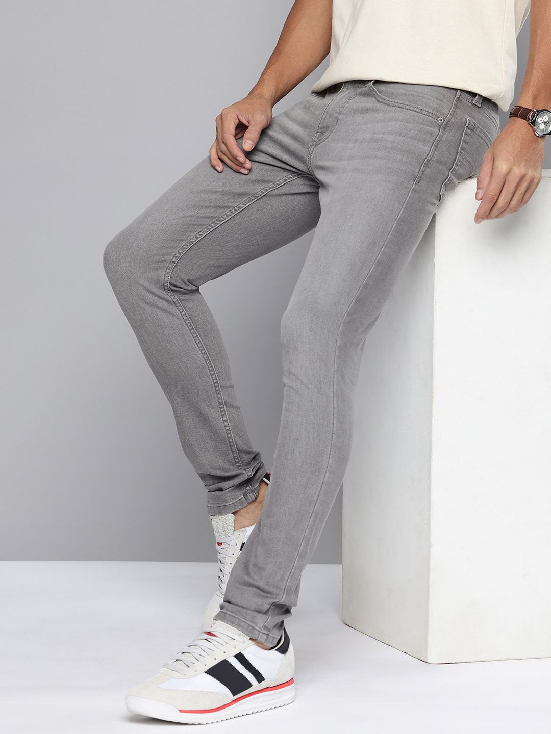 Flying Machine Flying Machine Men F17 Jackson Skinny Fit Low-Rise Light Fade Stretchable Jeans