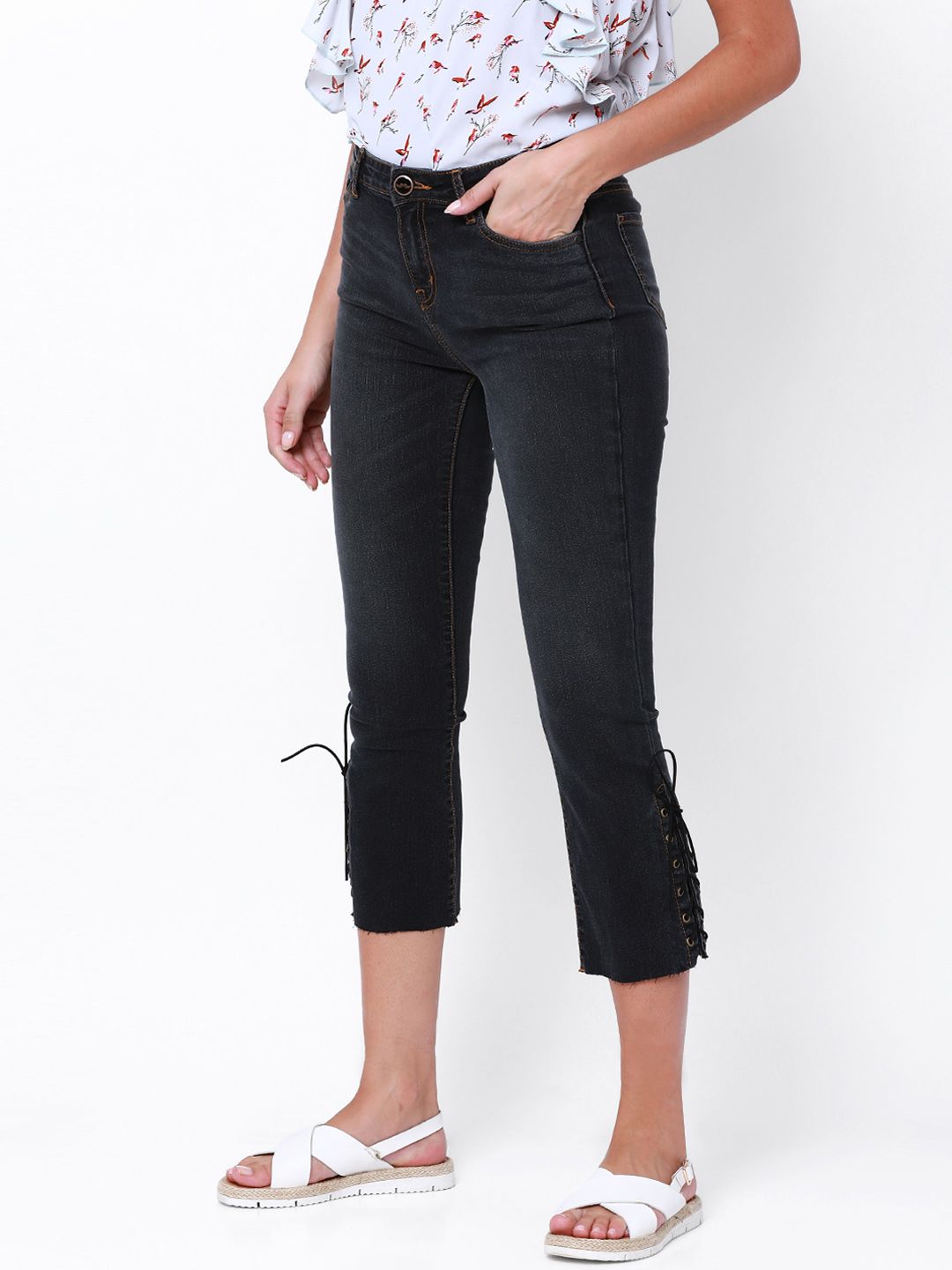 Tokyo Talkies Women Black Slim Fit Mid-Rise Clean Look Stretchable Jeans Price in India