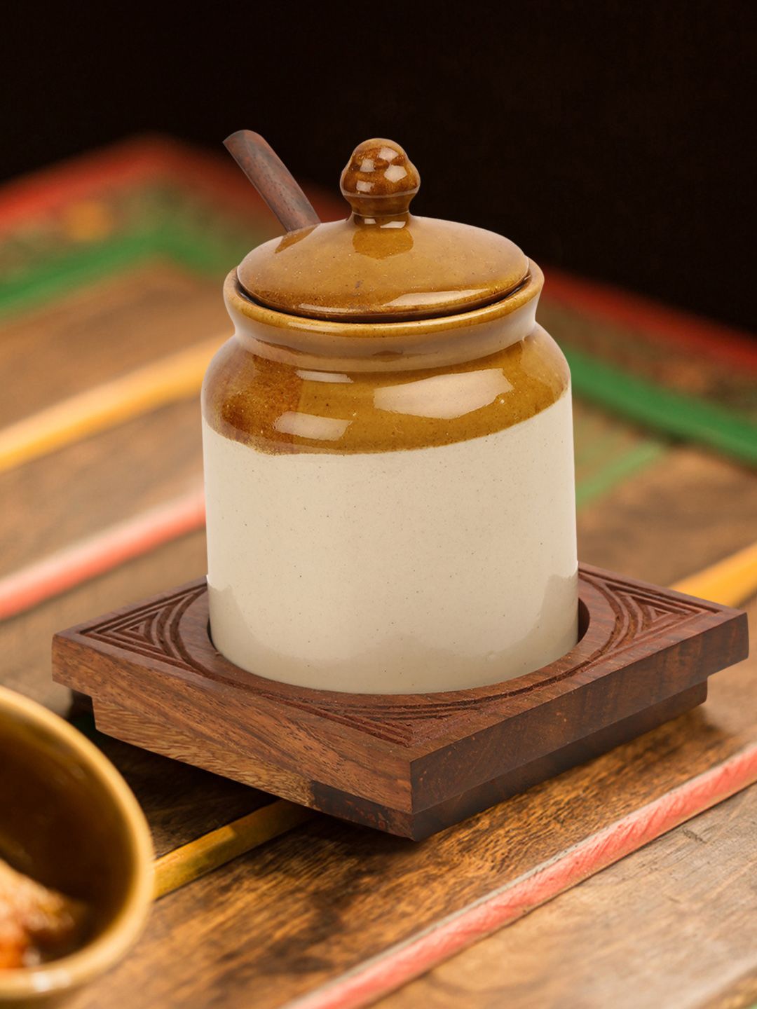 ExclusiveLane Brown & Cream-coloured Old Fashioned Ceramic Jar With Hand Carved Tray Price in India