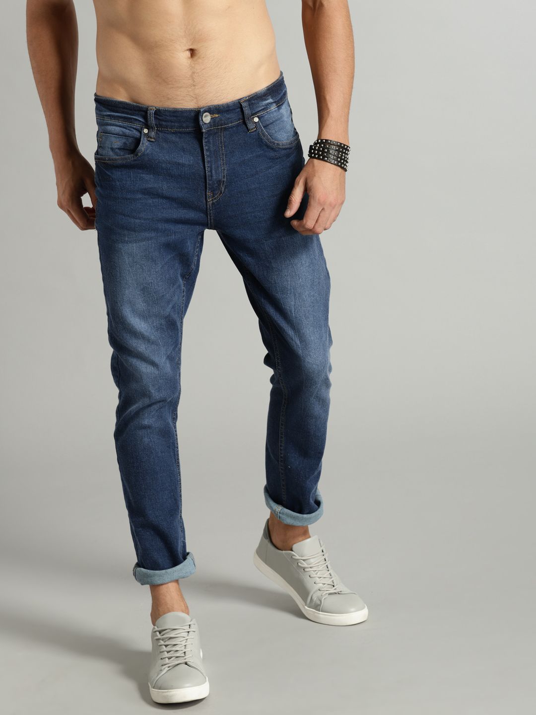 Roadster Men Blue Slim Fit Mid-Rise Clean Look Stretchable Jeans