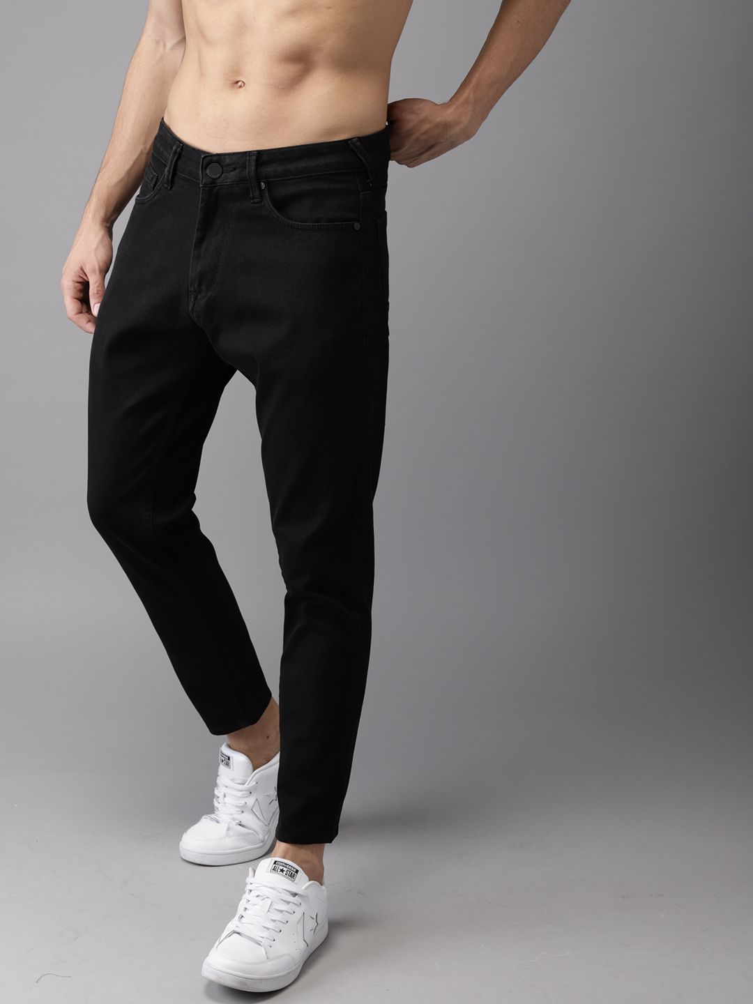 HERE&NOW Men Black Tapered Fit Mid-Rise Clean Look Stretchable Cropped Jeans