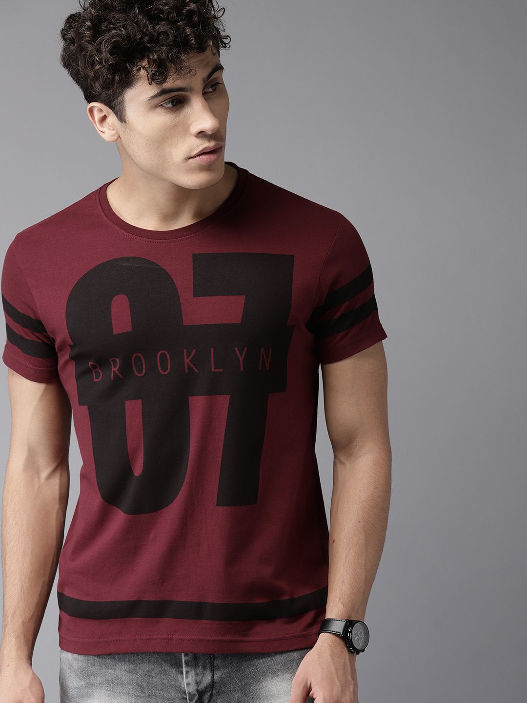 Here Now Men Maroon Printed Round Neck T Shirt