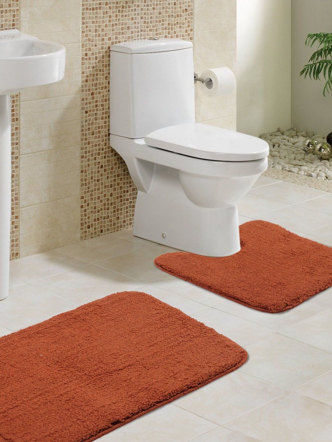 Lushomes Brown Solid Microfibre Bath Rug & Contour Price in India