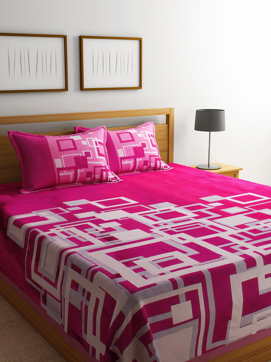 Romee Pink & White Reversible Bed Cover With 2 Pillow Covers Price in India