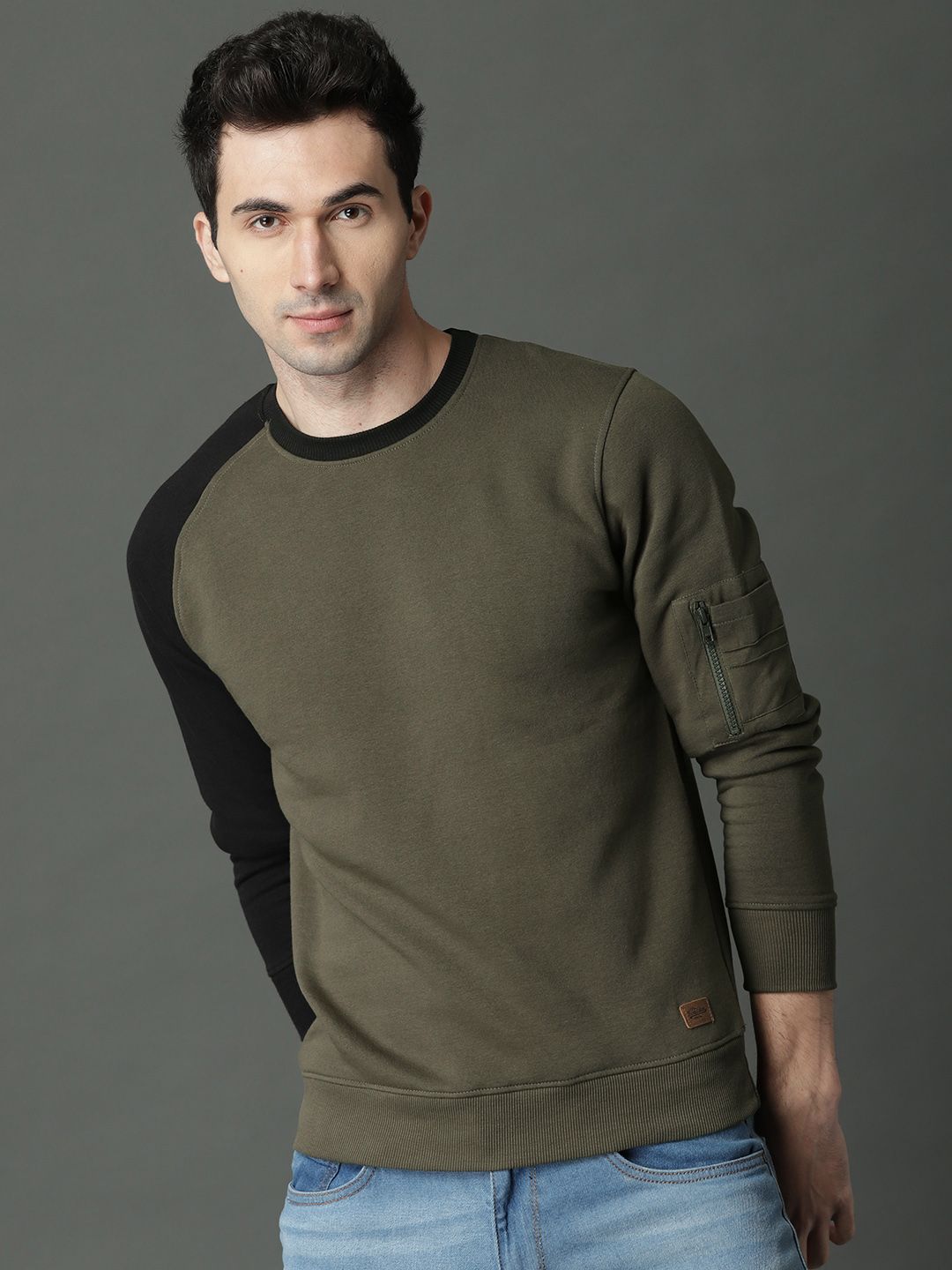 Roadster Men Olive Green Solid Sweatshirt