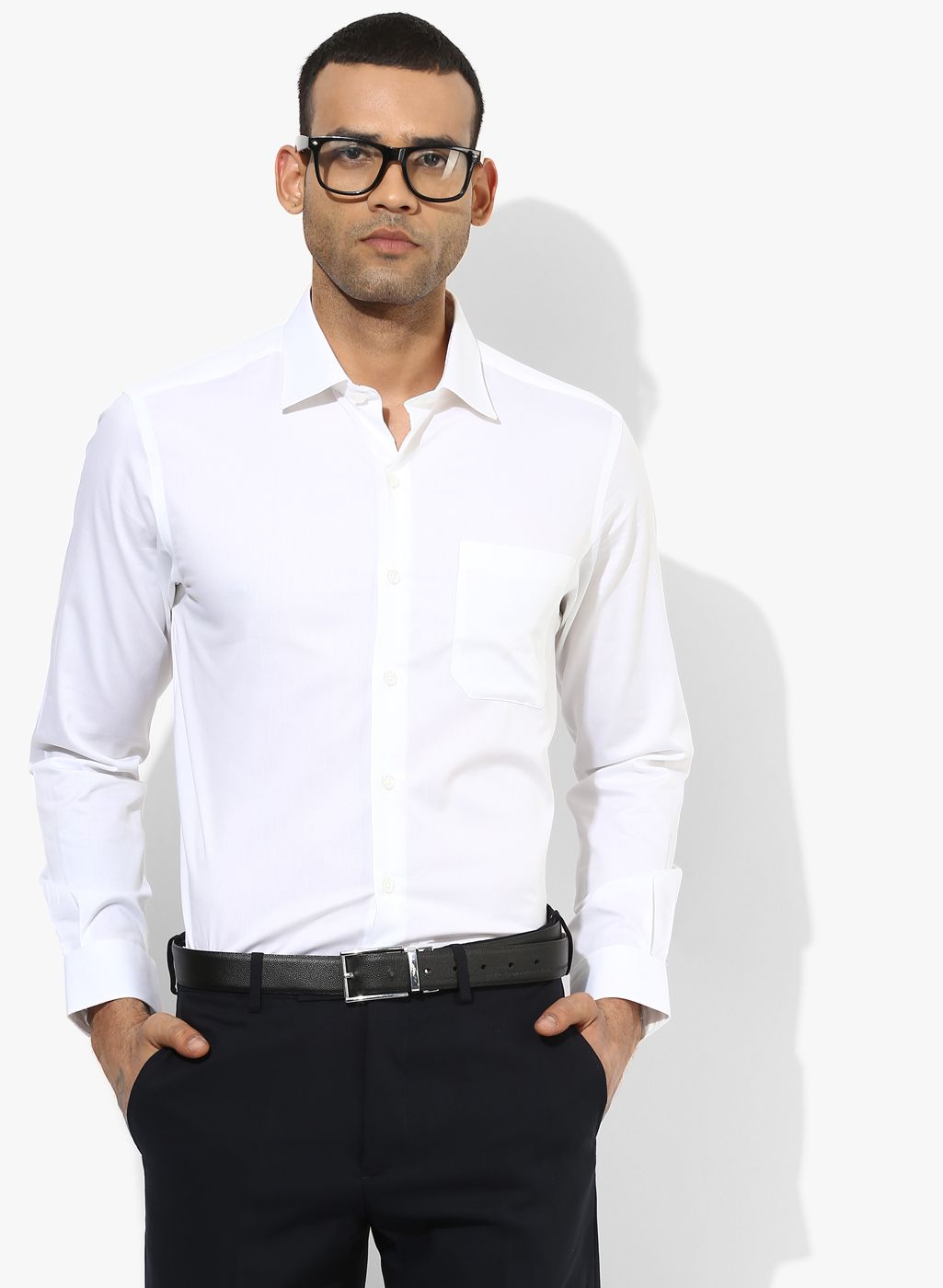 Wills Lifestyle White Solid Slim Fit Casual Shirt