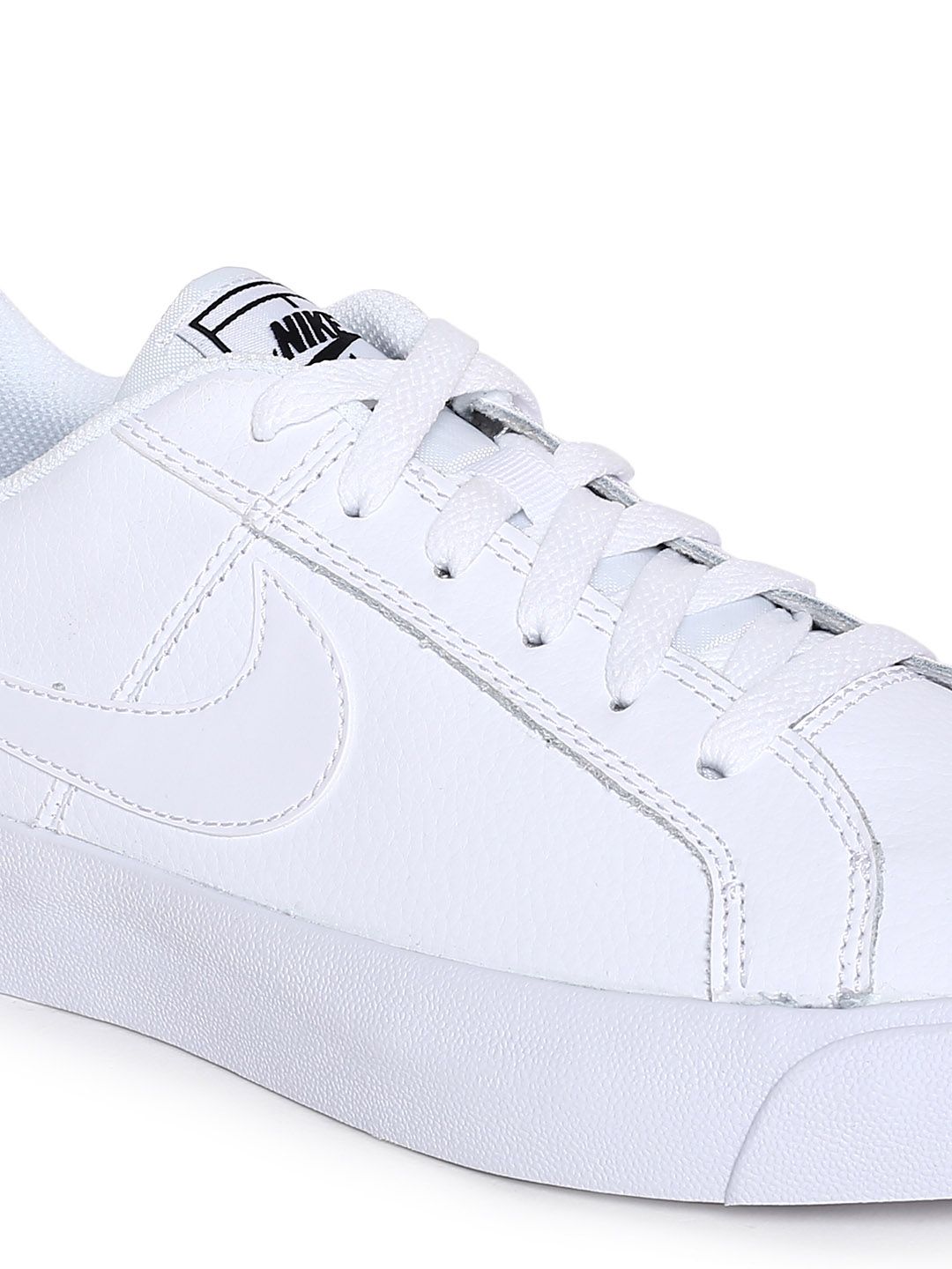 nike court royale se ladies trainers
