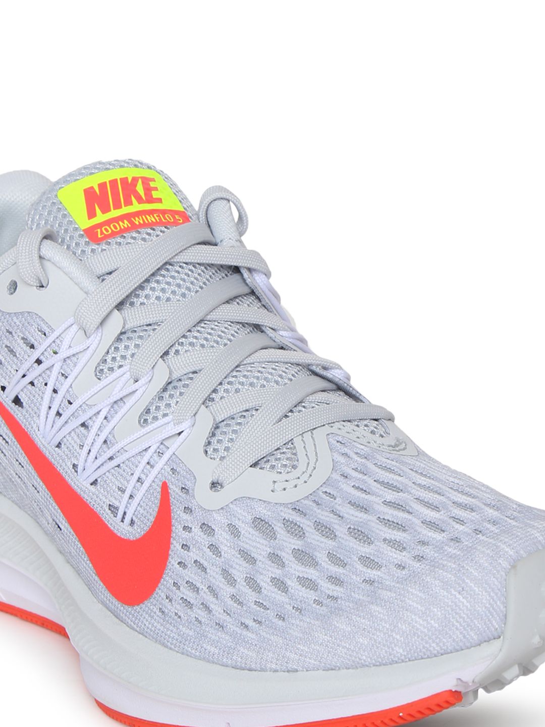 nike women's air zoom winflo 5 running shoes white