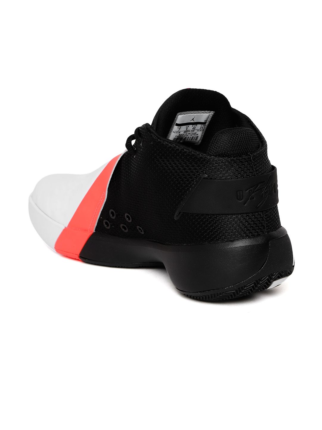 Buy Nike Men Black & White Jordan Ultra Fly 3 Colourblocked
