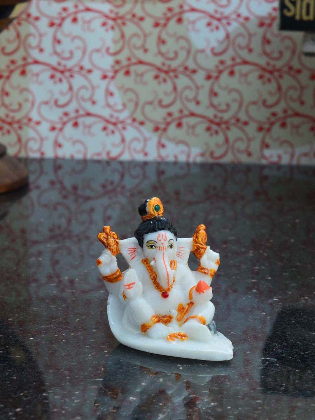 eCraftIndia White Lord Ganesha Showpiece Price in India
