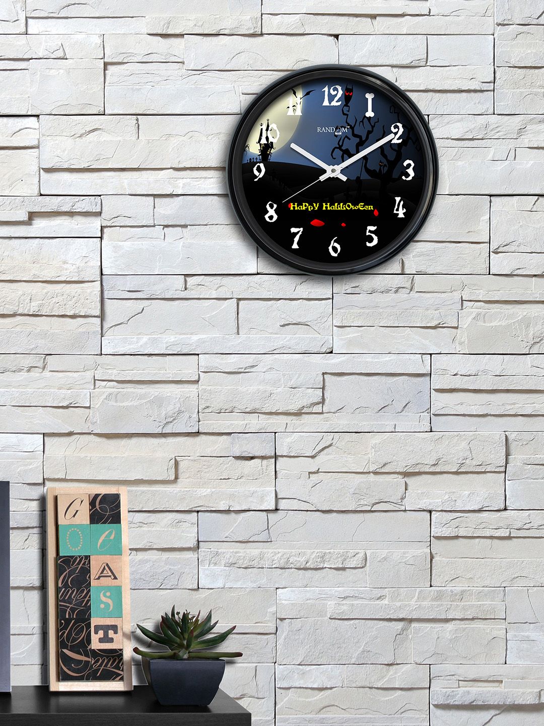RANDOM Black Round Colourblocked Analogue Wall Clock 30.4 cm x 30.4 cm x 5.08 cm Price in India