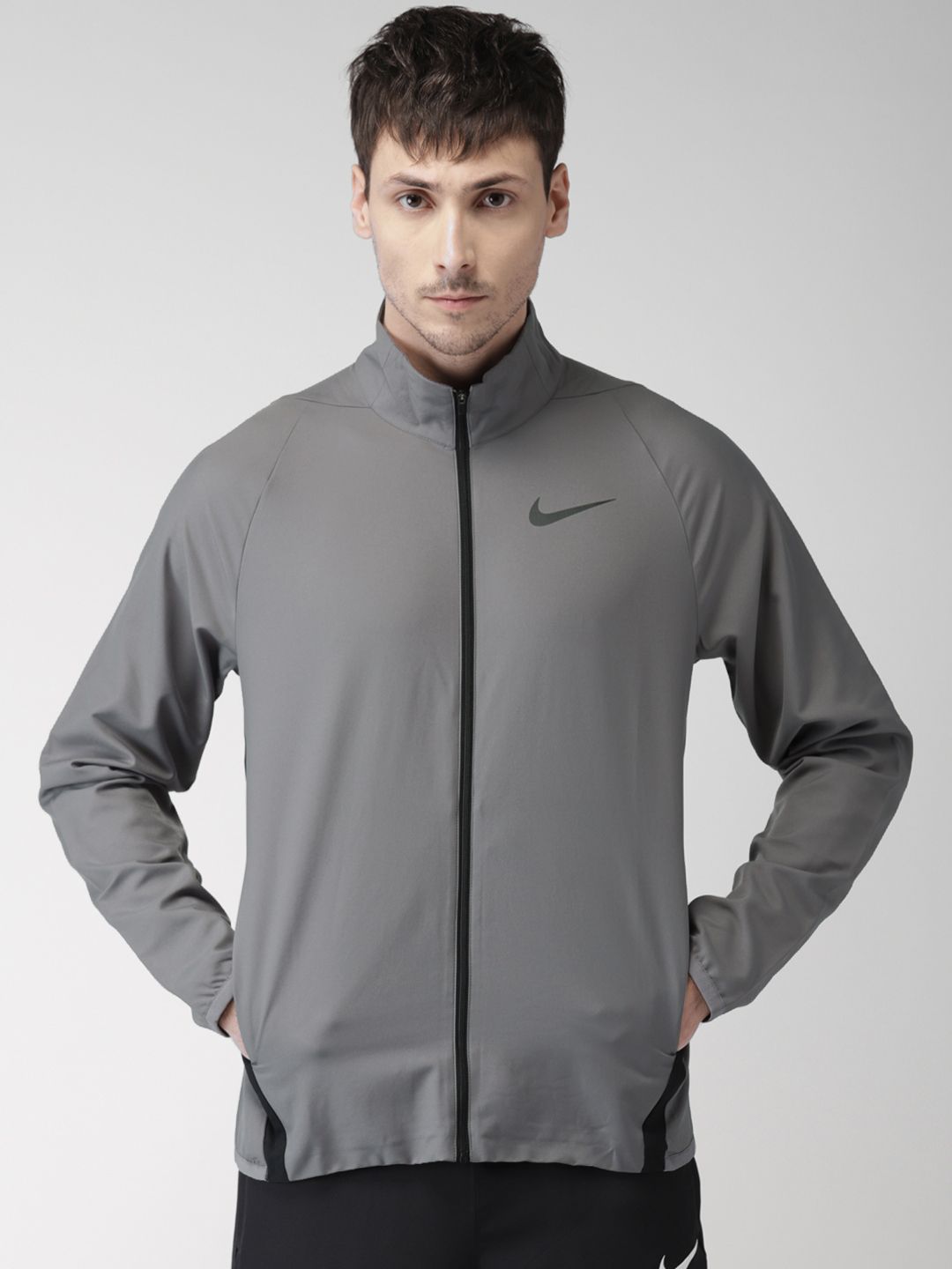 Nike Storm Fit グレー ジャケット e039357f-95a1-467e-a10d-